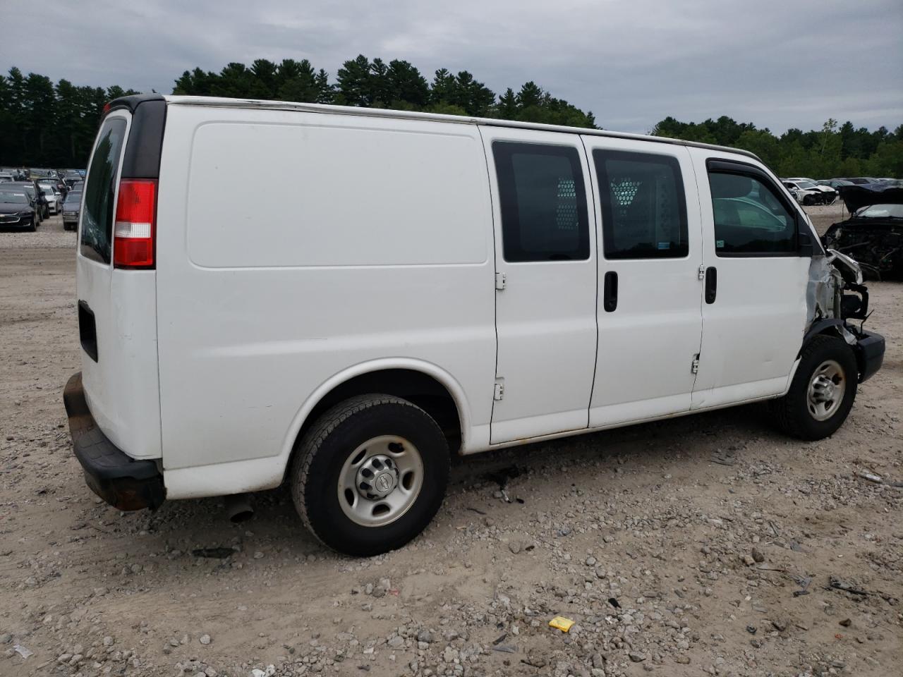 VIN 1GCWGAFF8G1210857 2016 CHEVROLET EXPRESS no.3