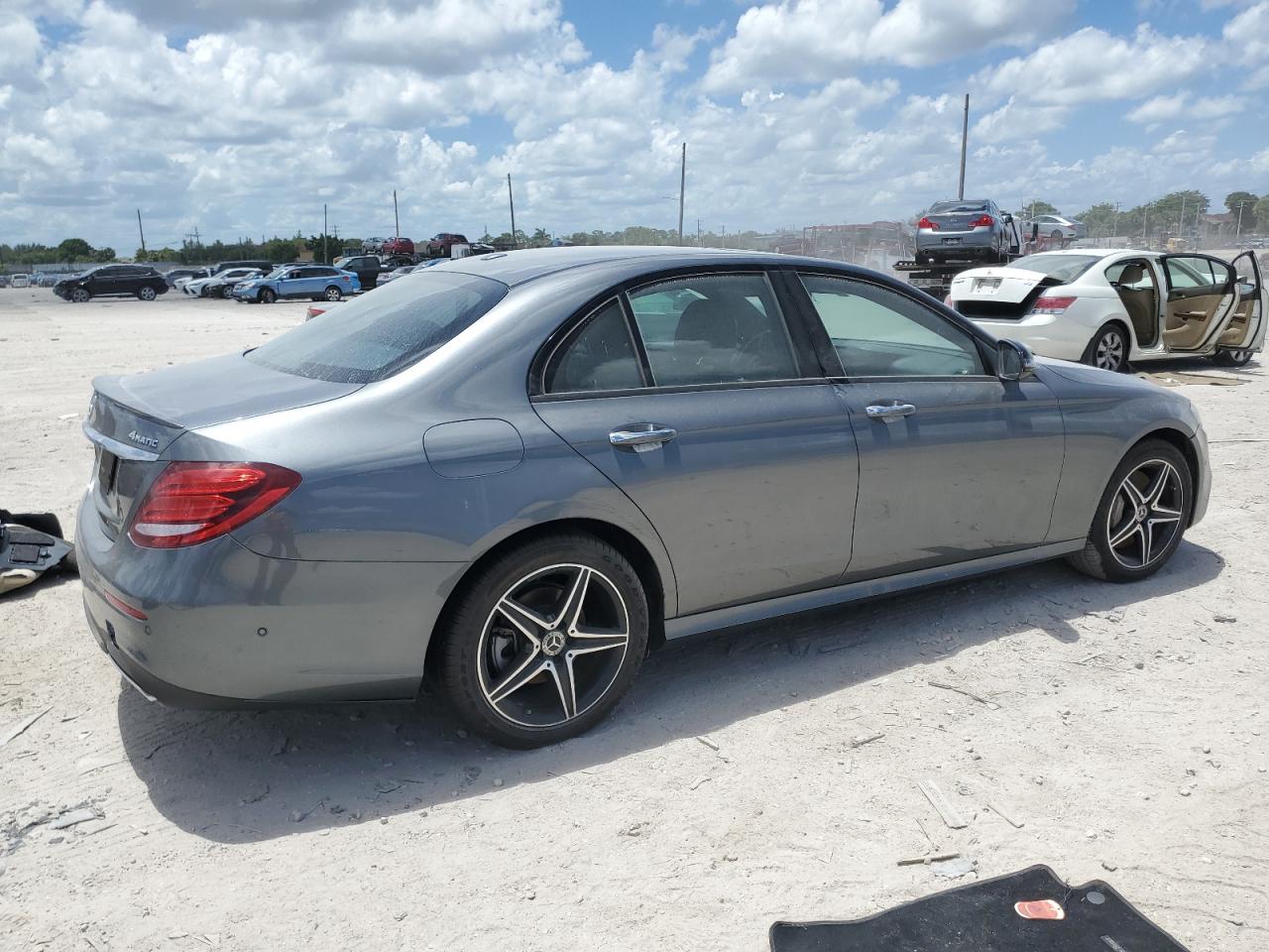 2018 Mercedes-Benz E 300 4Matic VIN: WDDZF4KB8JA470080 Lot: 63397794