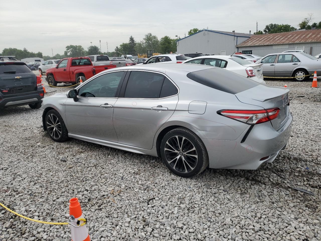 4T1B21HKXJU510683 2018 TOYOTA CAMRY - Image 2