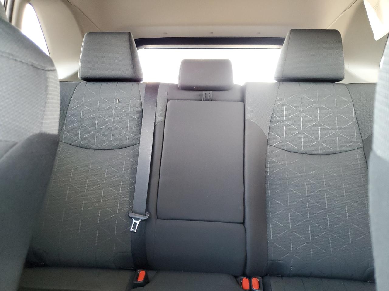 2022 Toyota Rav4 Xle VIN: 2T3P1RFV6NC281115 Lot: 62897284