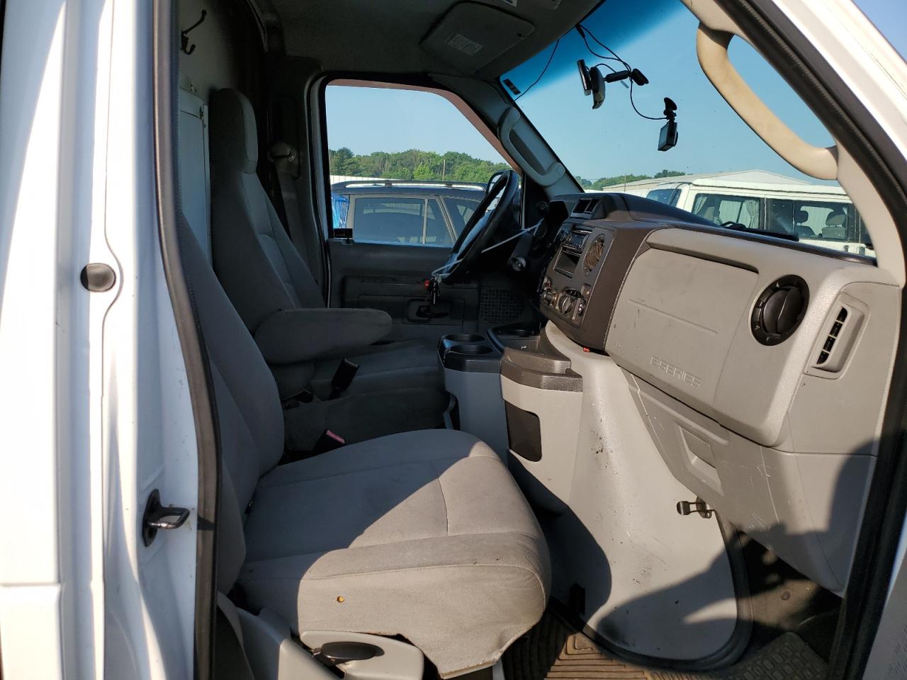 2012 Ford Econoline E350 Super Duty Cutaway Van VIN: 1FDSE3FL9CDB38125 Lot: 62067404