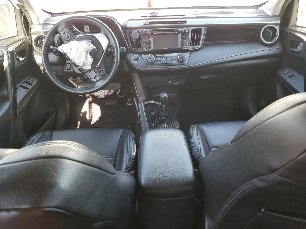 2017 Toyota Rav4 Xle VIN: 2T3RFREV4HW679227 Lot: 64812964