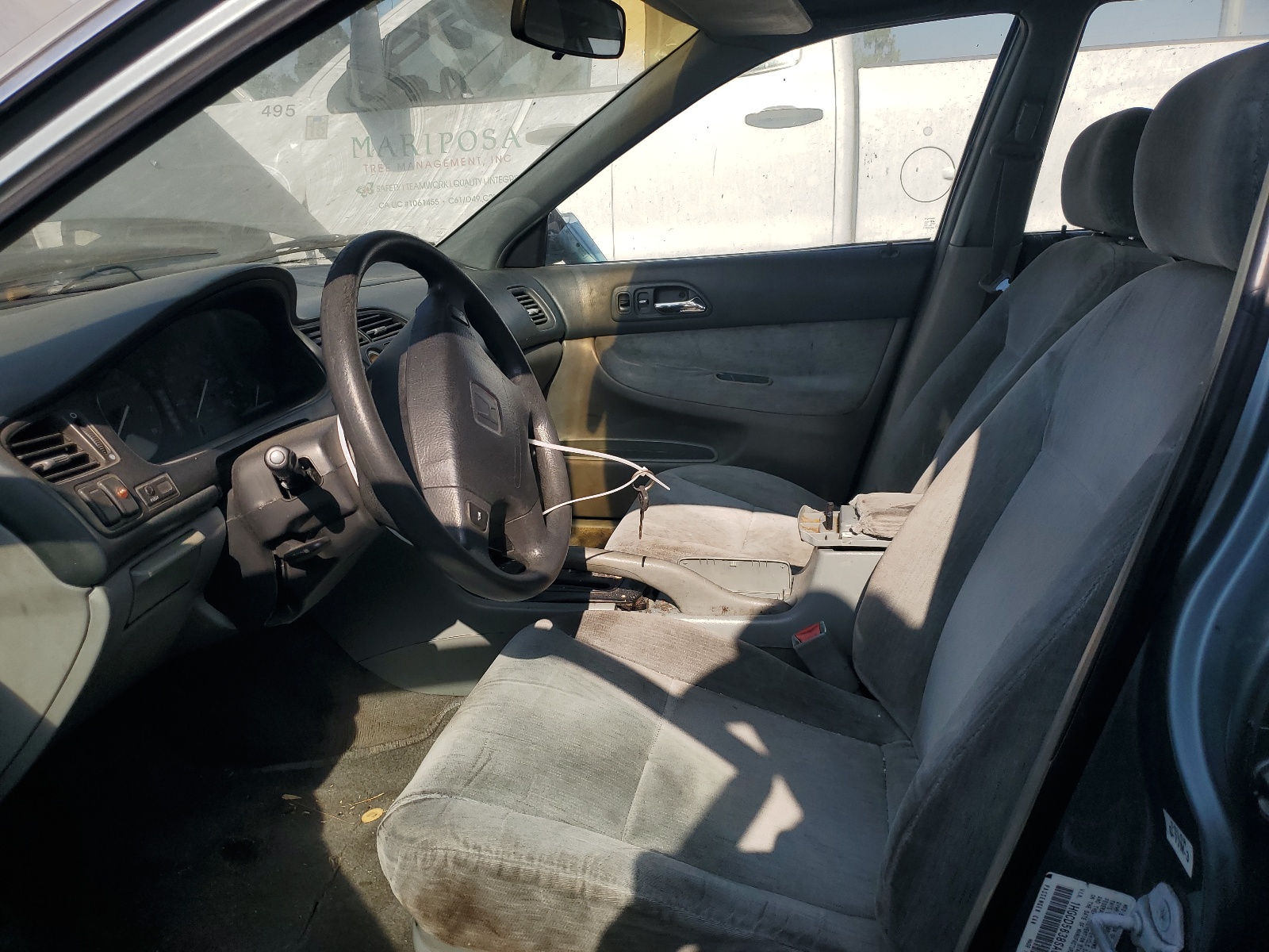 1HGCD5638SA049879 1995 Honda Accord Lx