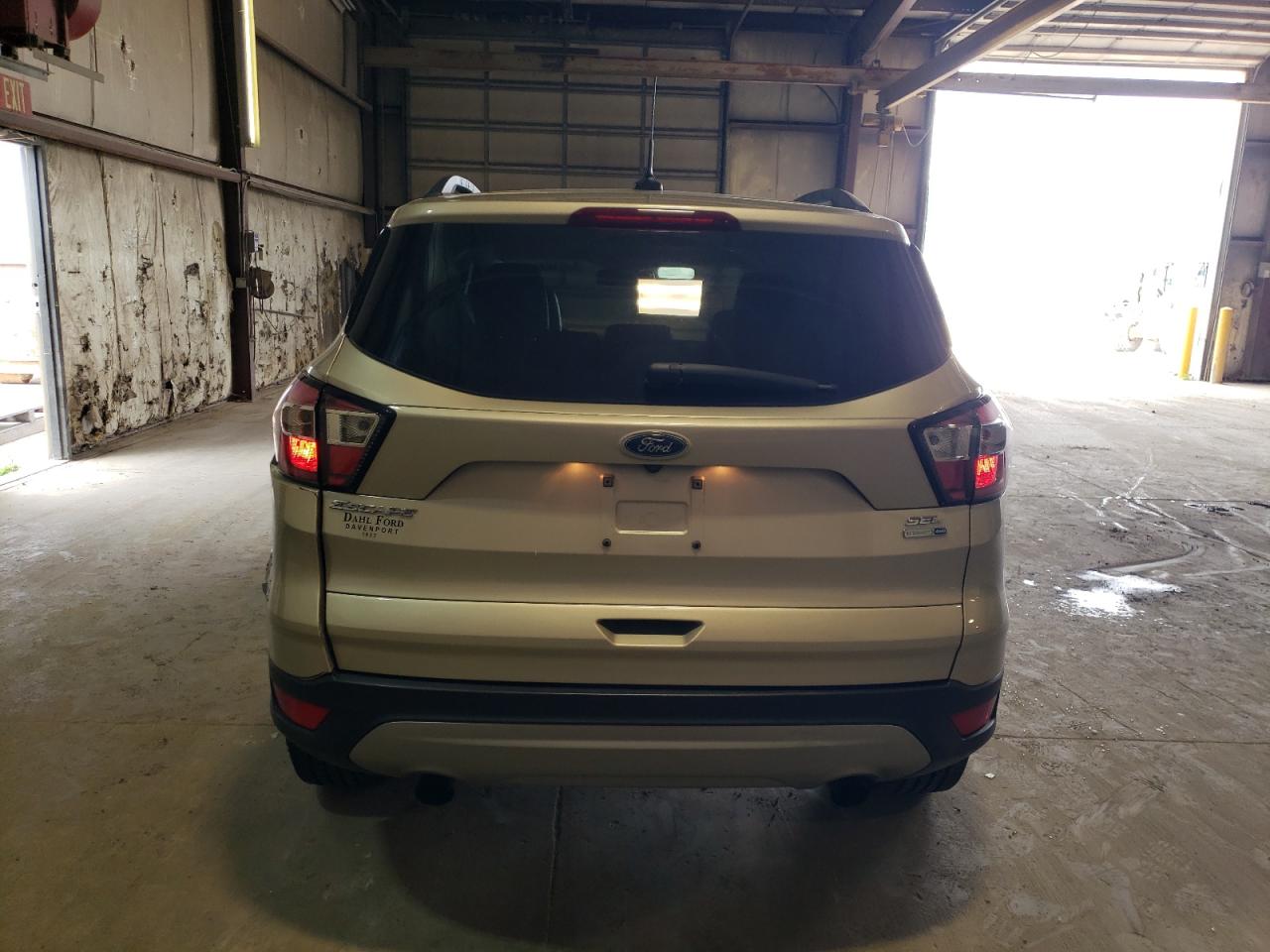 1FMCU9HD7JUB99728 2018 Ford Escape Sel