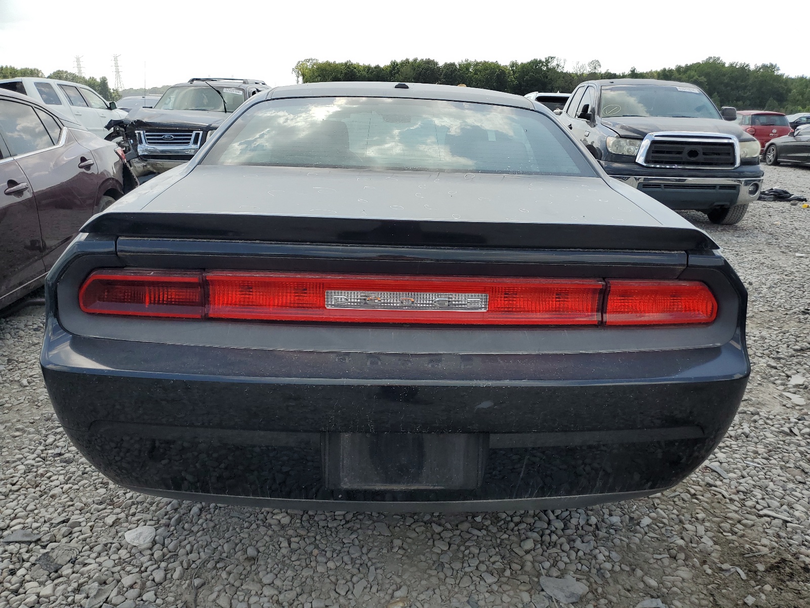 2B3CJ4DV6AH260439 2010 Dodge Challenger Se