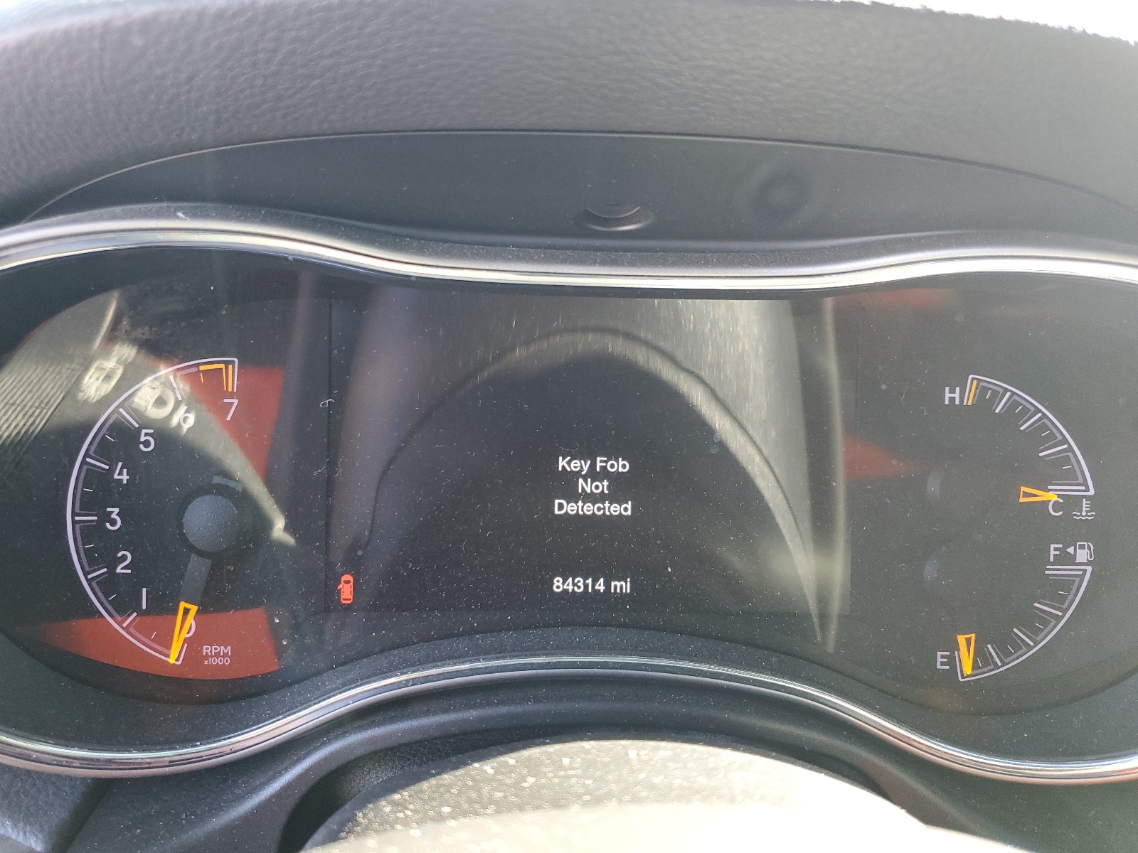 1C4RJFAG7KC600986 2019 Jeep Grand Cherokee Laredo