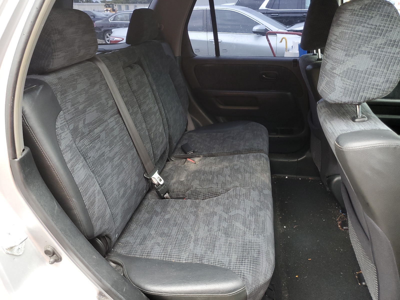 SHSRD684X4U208554 2004 Honda Cr-V Lx