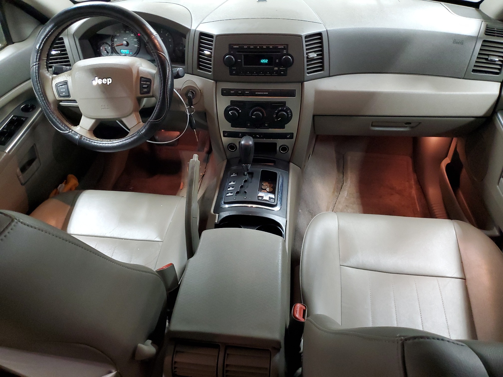 1J4HR48N05C725226 2005 Jeep Grand Cherokee Laredo