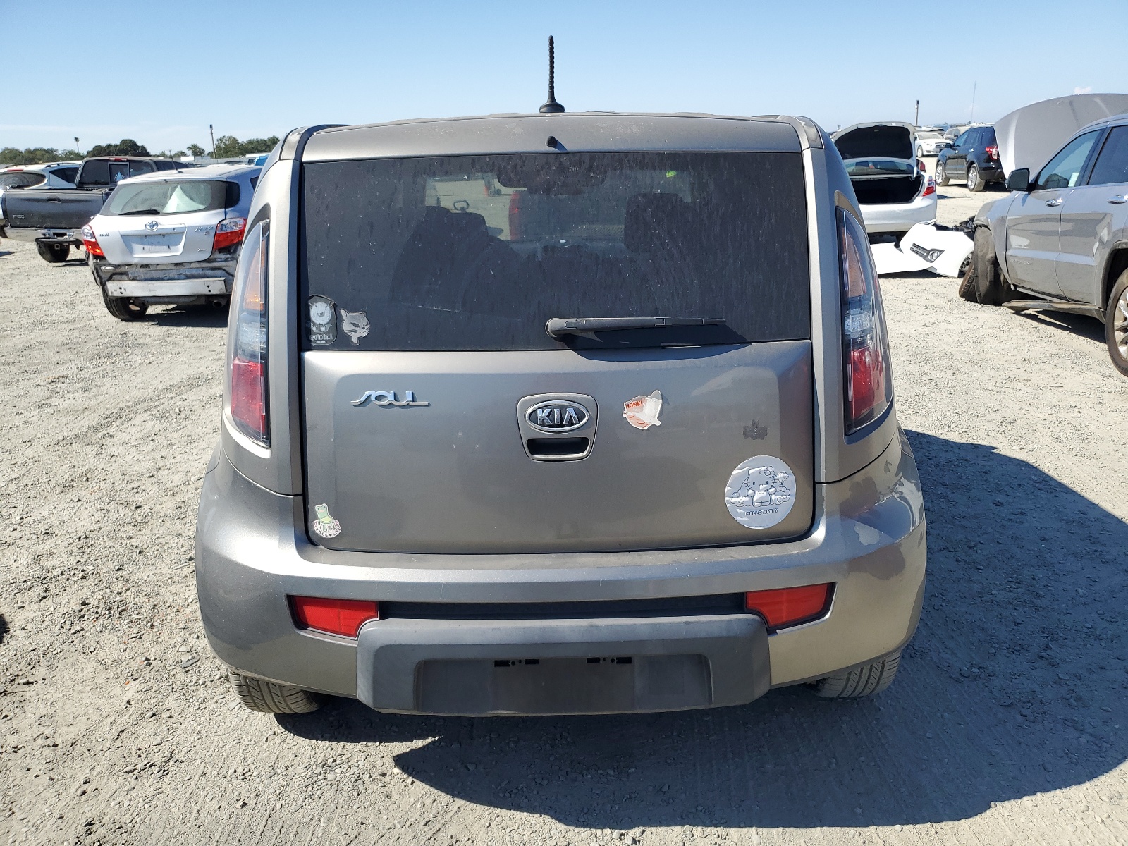 KNDJT2A20B7244071 2011 Kia Soul +