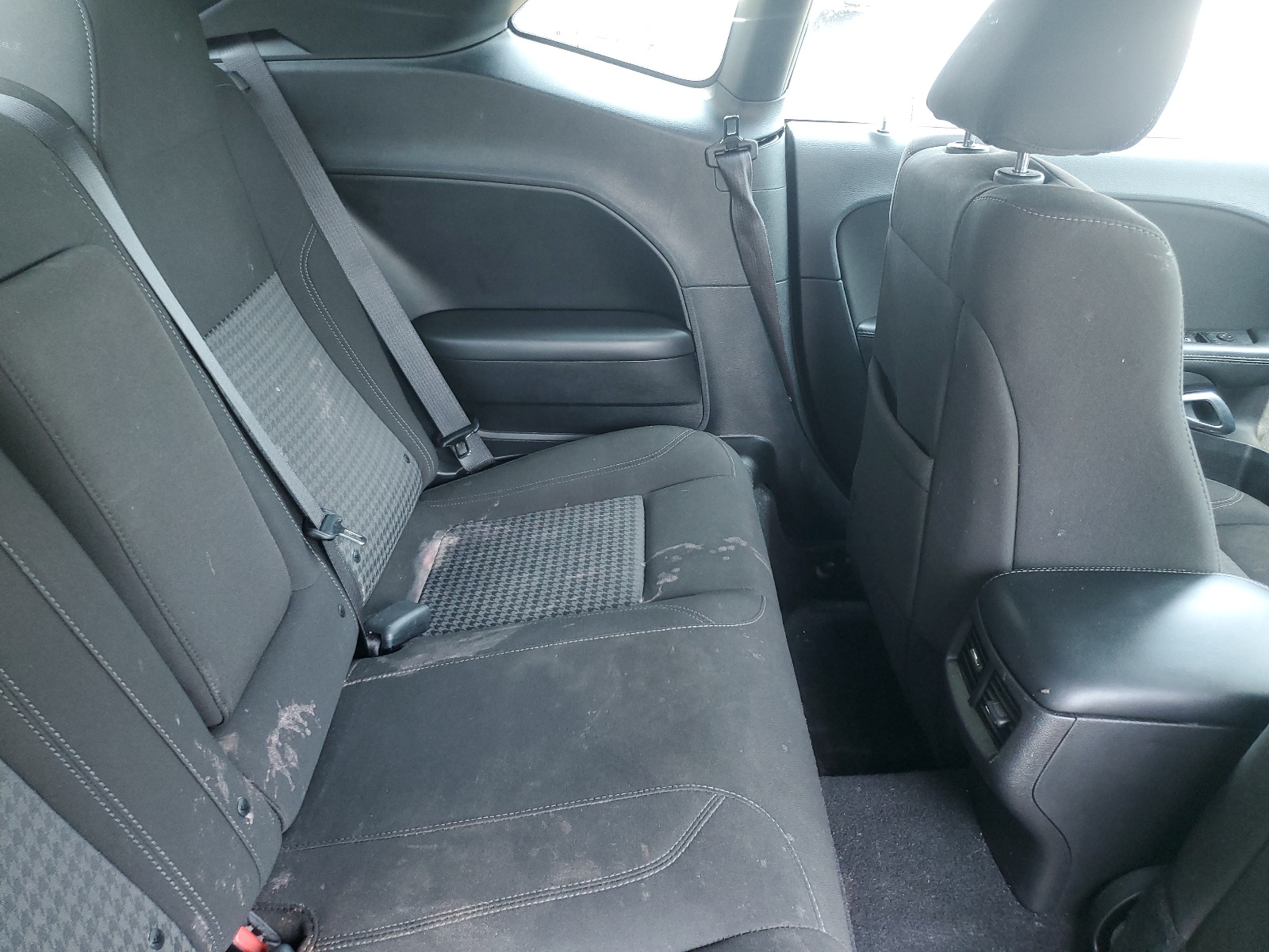 2C3CDZAG8NH249557 2022 Dodge Challenger Sxt