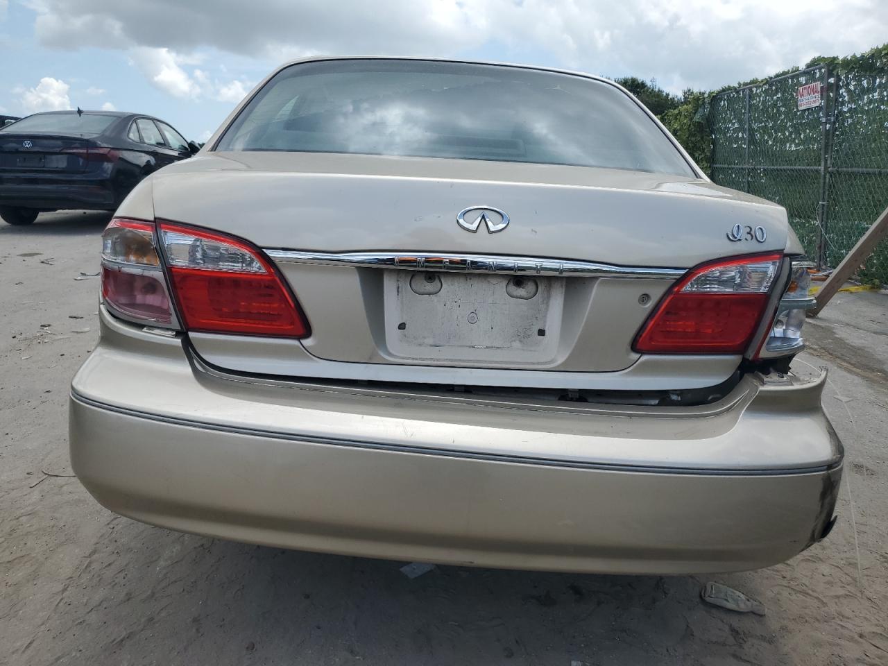 2000 Infiniti I30 VIN: JNKCA31A8YT206758 Lot: 64688694