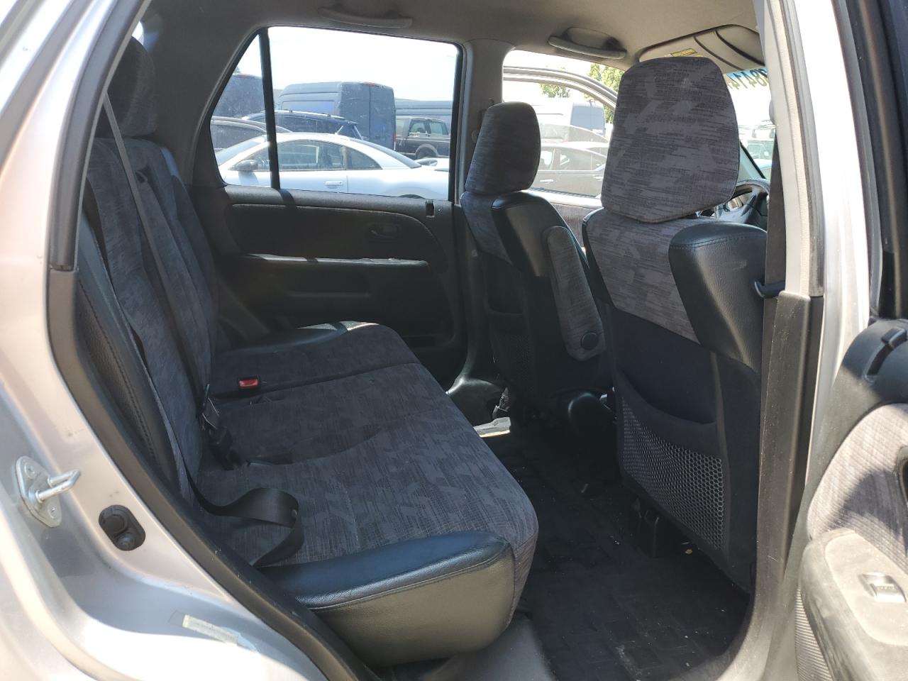 2002 Honda Cr-V Lx VIN: JHLRD68482C006168 Lot: 62438414