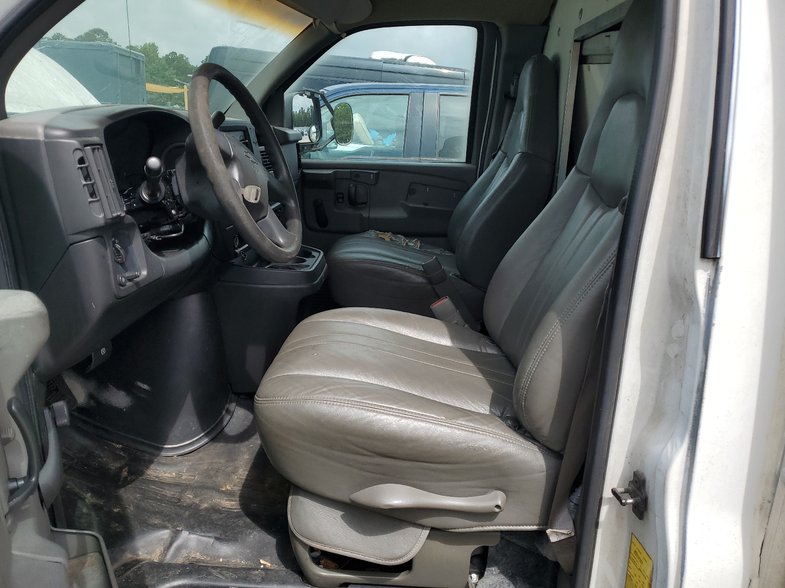 1GBHG31U731139417 2003 Chevrolet Express G3500