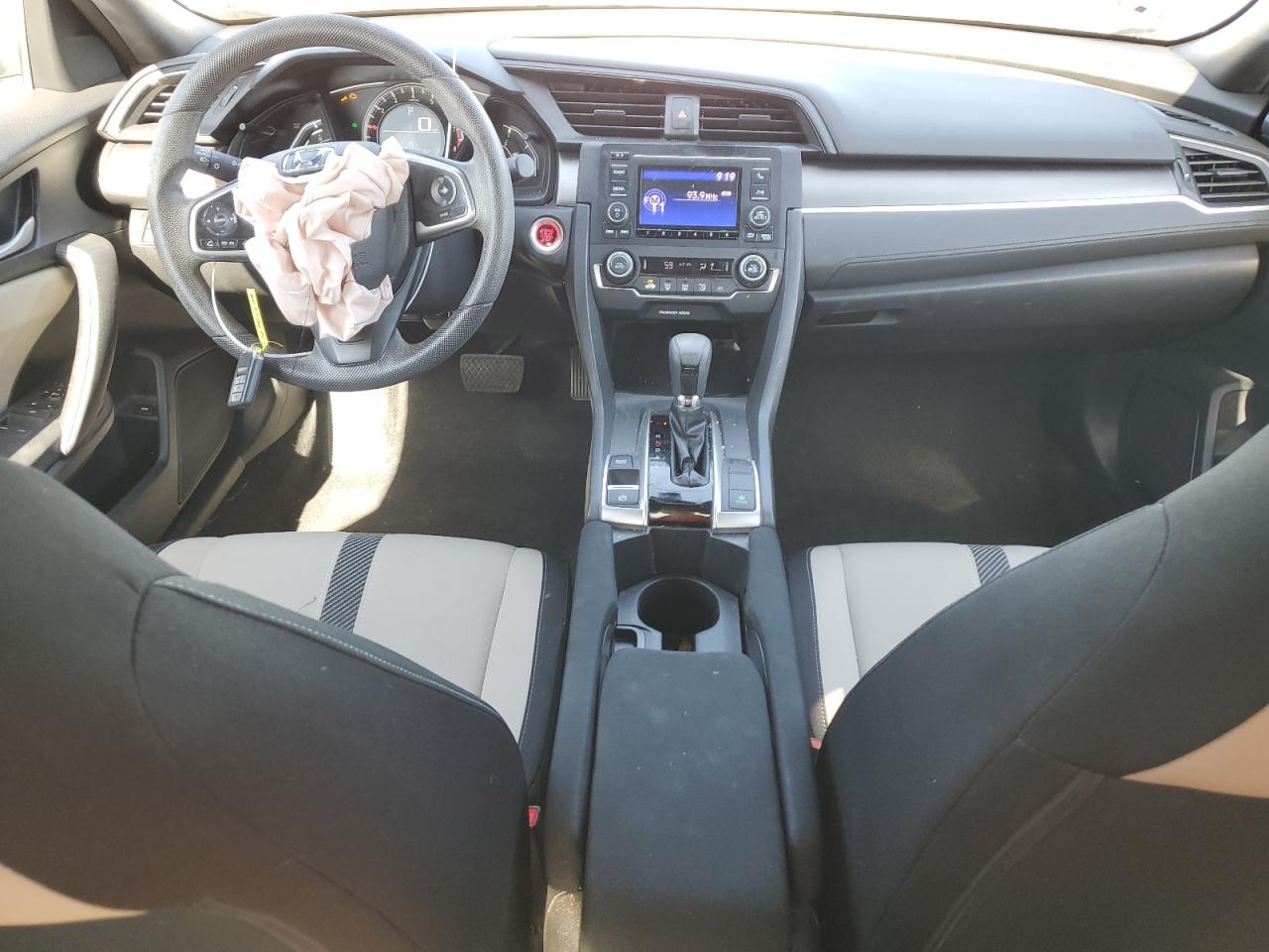 2018 Honda Civic Lx VIN: 2HGFC4B07JH305662 Lot: 63728634