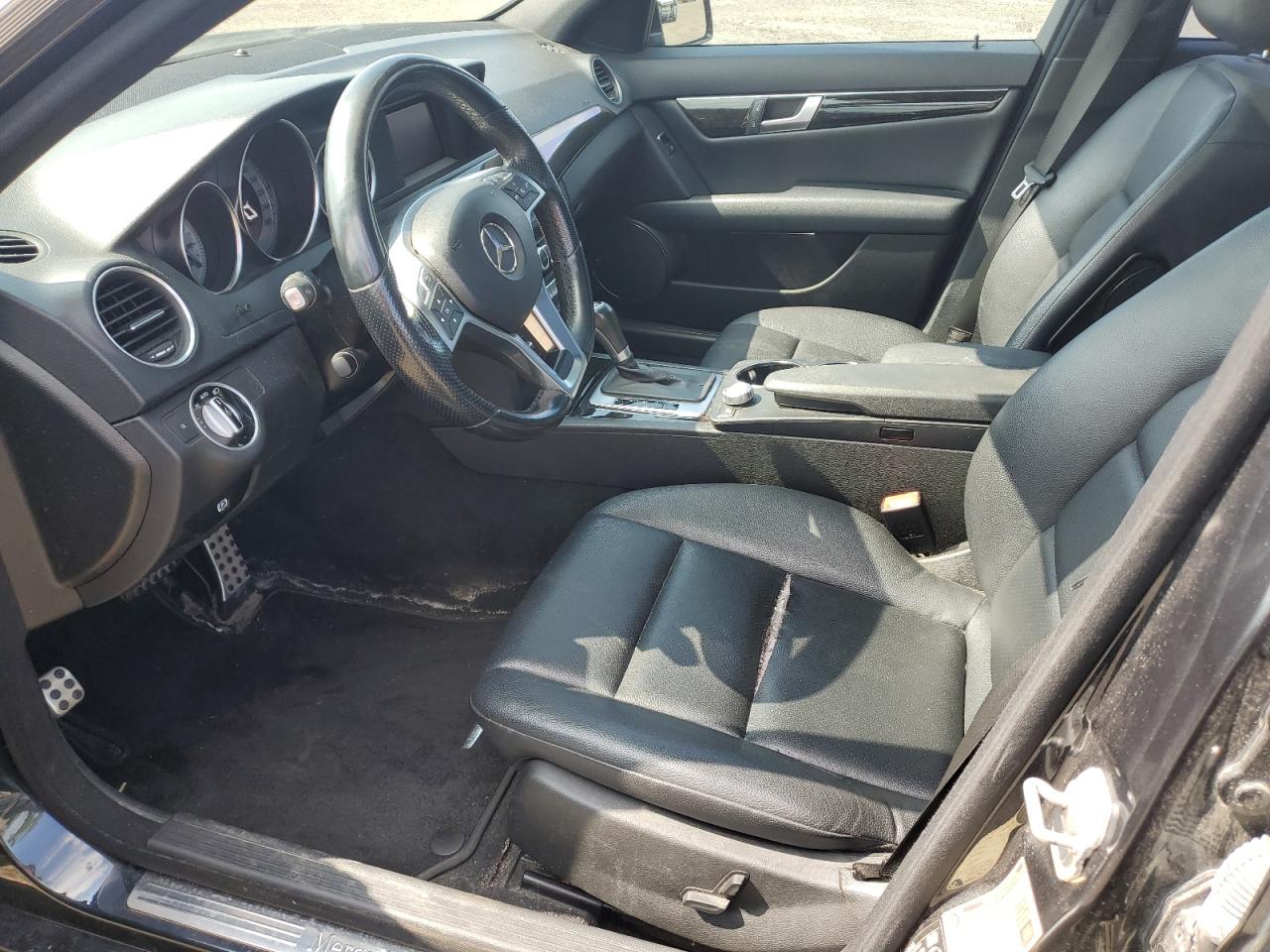 2013 Mercedes-Benz C 300 4Matic VIN: WDDGF8AB9DA829330 Lot: 63062904