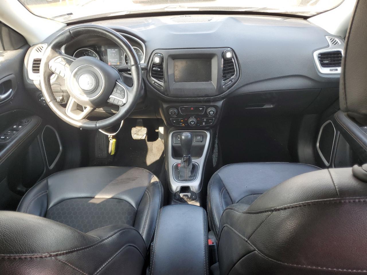 2019 Jeep Compass Latitude VIN: 3C4NJCBB6KT699692 Lot: 61856434