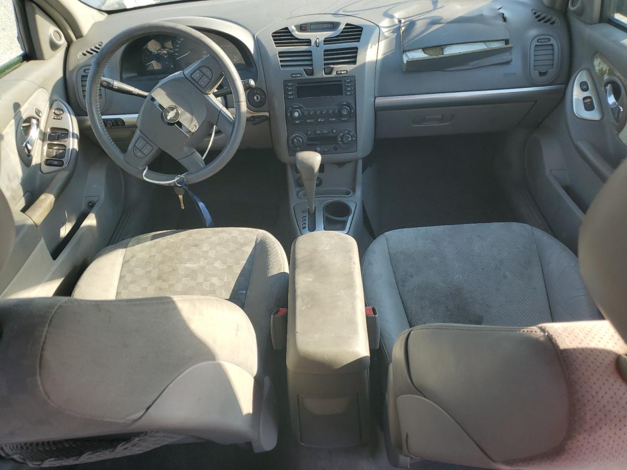 2004 Chevrolet Malibu - Image 8