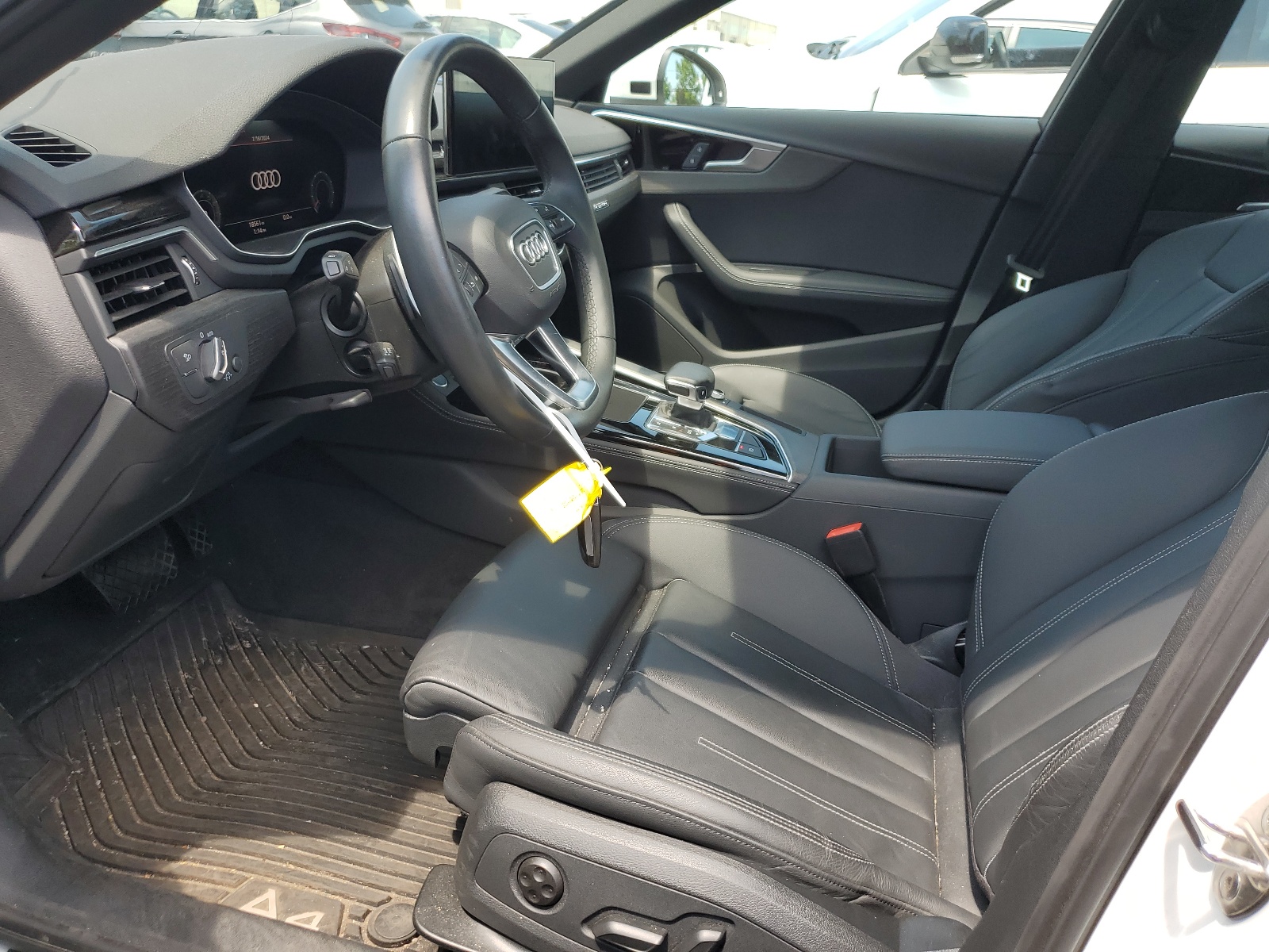 WAUEAAF43MN008165 2021 Audi A4 Premium Plus 45