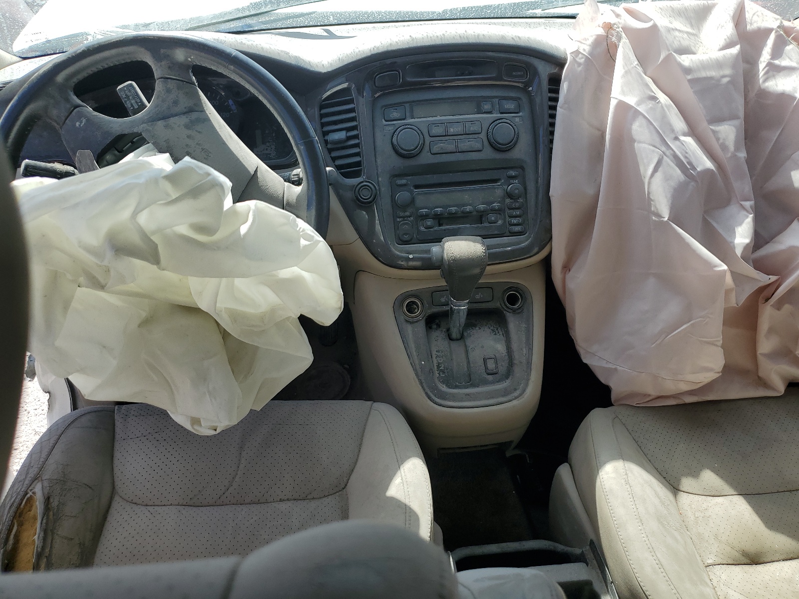 JTEHF21A410003887 2001 Toyota Highlander