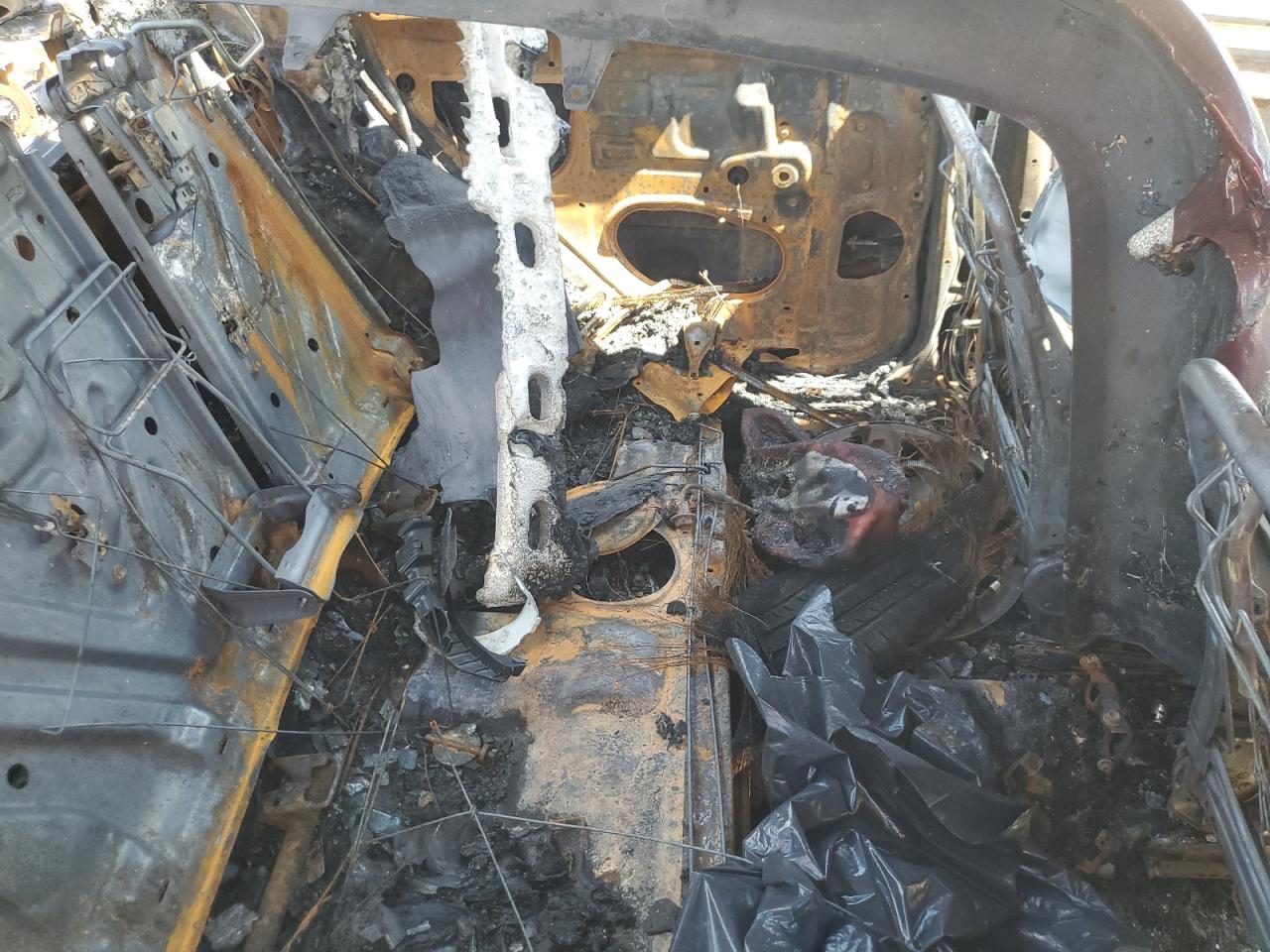 2004 Toyota Camry Le VIN: 4T1BE32K74U265485 Lot: 61120354