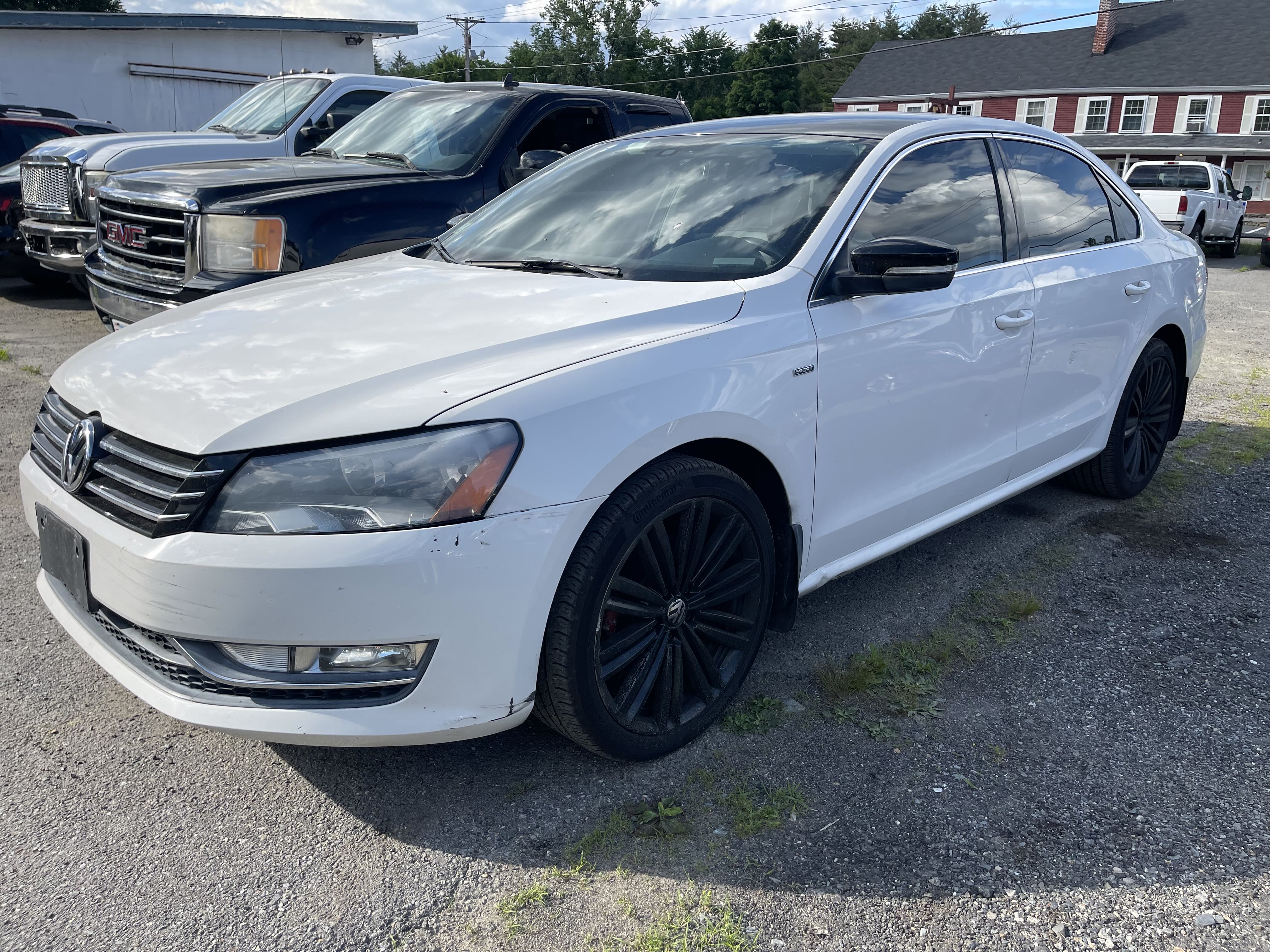 2015 Volkswagen Passat Se vin: 1VWBT7A30FC106261