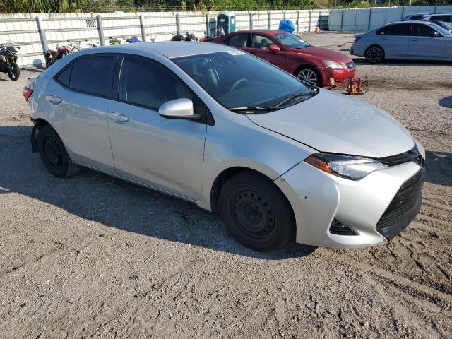  TOYOTA COROLLA 2017 Szary