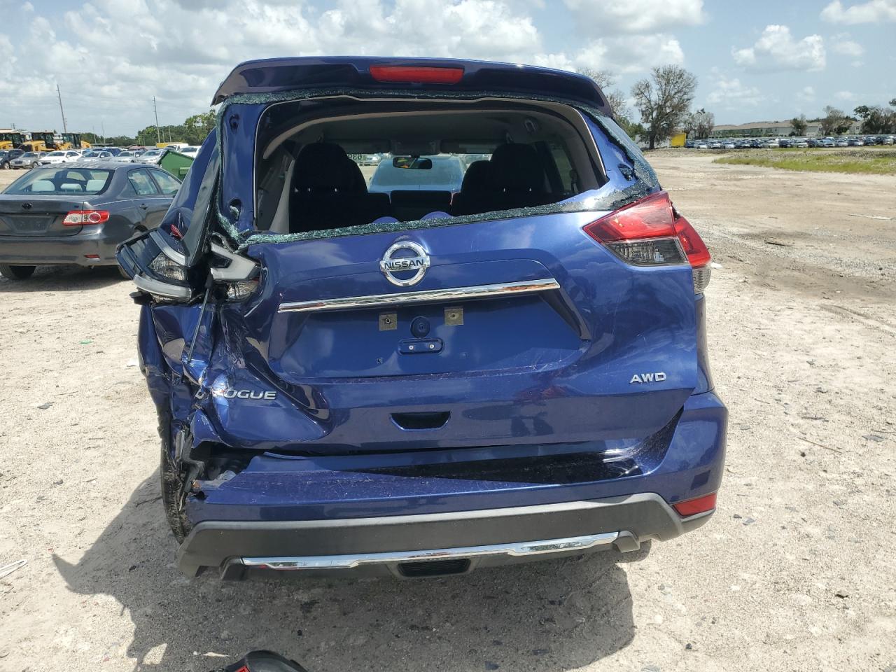 2018 Nissan Rogue - Image 6
