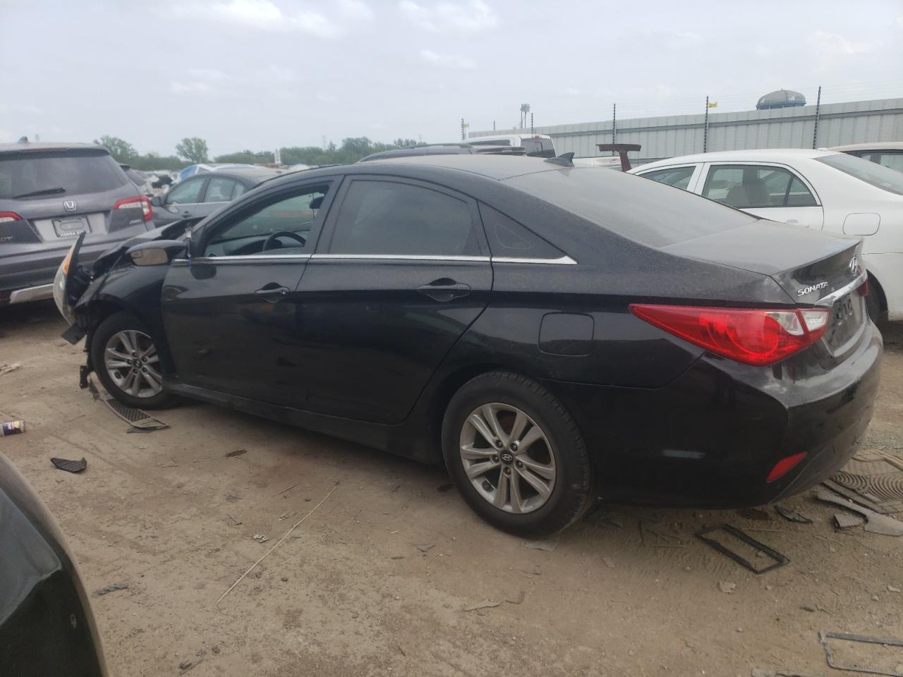 2014 Hyundai Sonata - Image 2