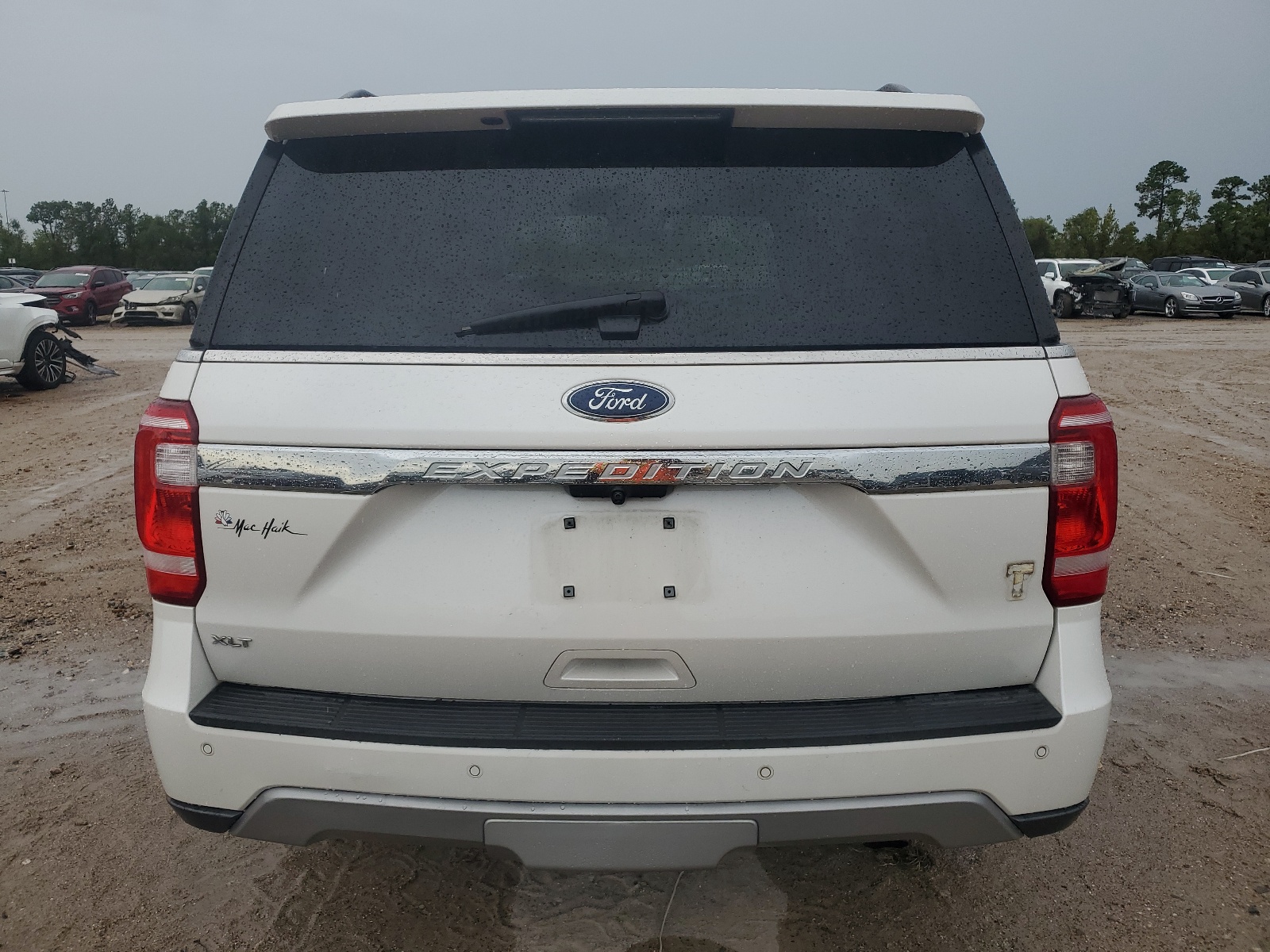 1FMJU1HT7JEA66431 2018 Ford Expedition Xlt