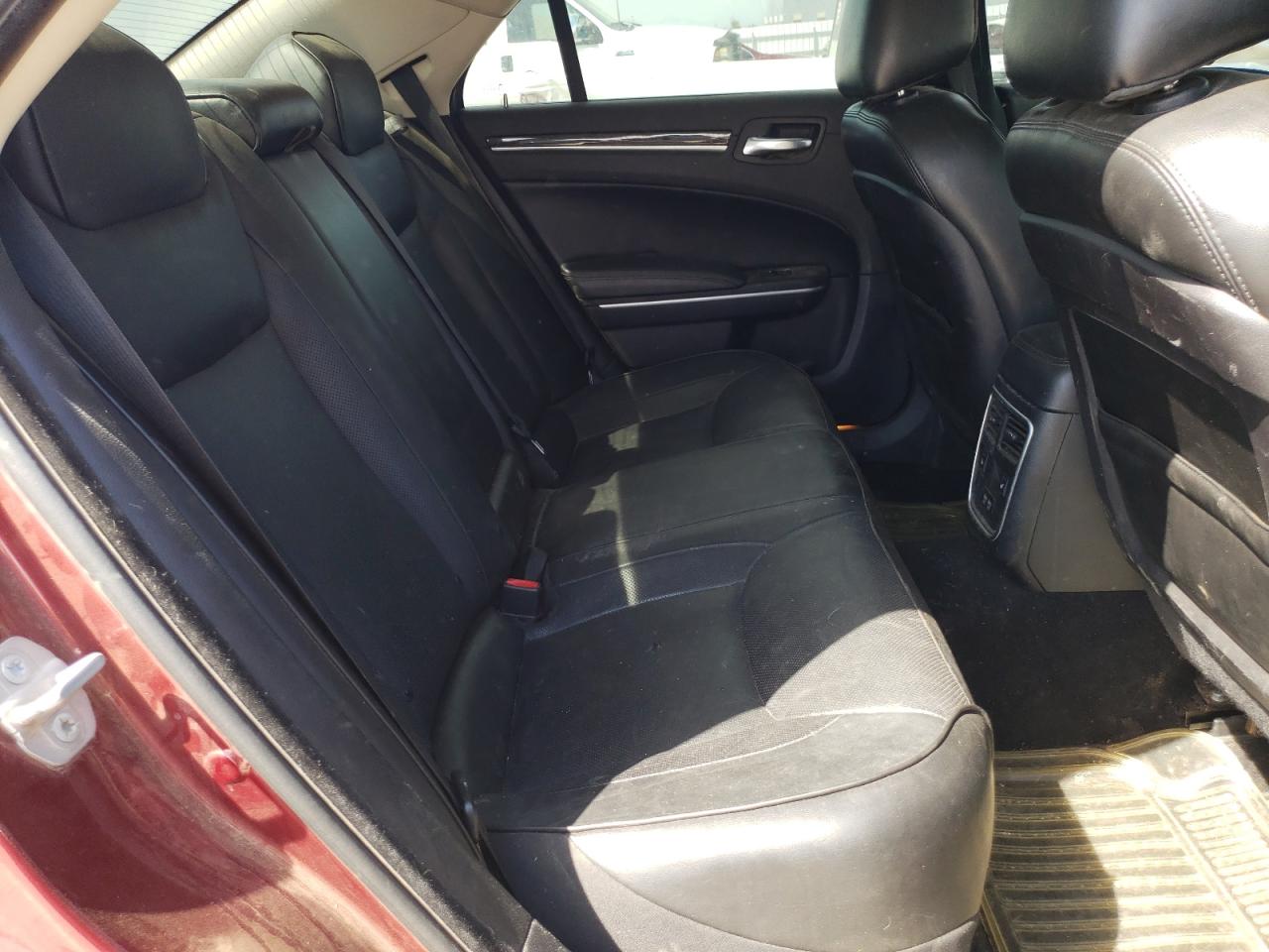 2019 Chrysler 300 Limited VIN: 2C3CCAKGXKH578128 Lot: 63134004