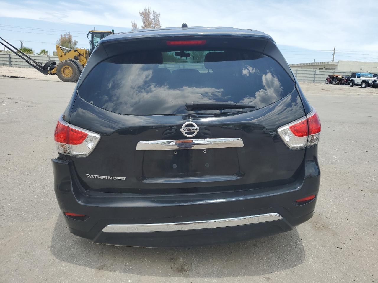 2014 Nissan Pathfinder S VIN: 5N1AR2MN1EC659864 Lot: 60821754