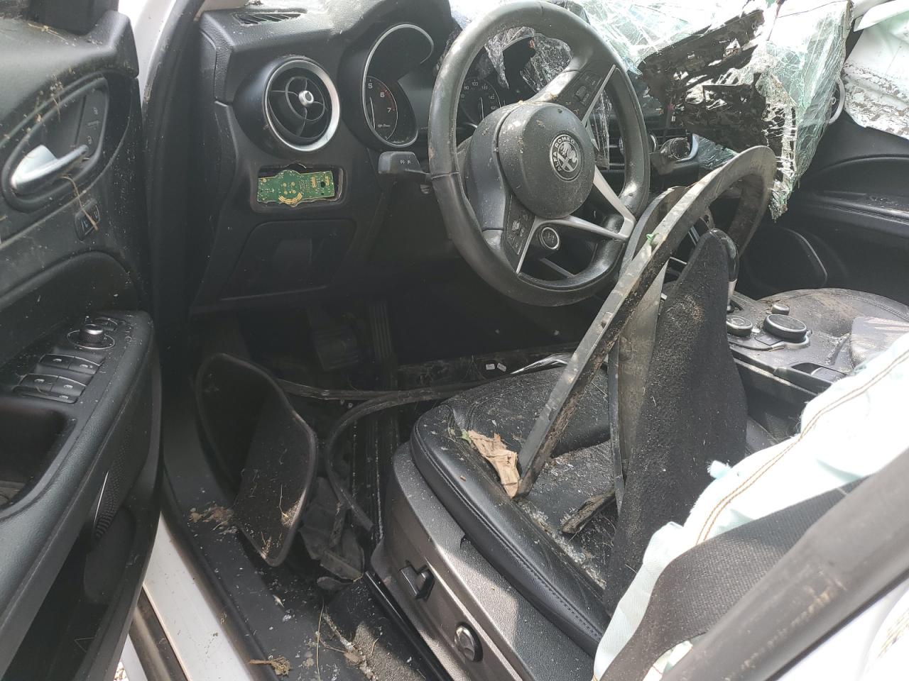 2018 Alfa Romeo Stelvio VIN: ZASFAKAN5J7B78208 Lot: 64894694