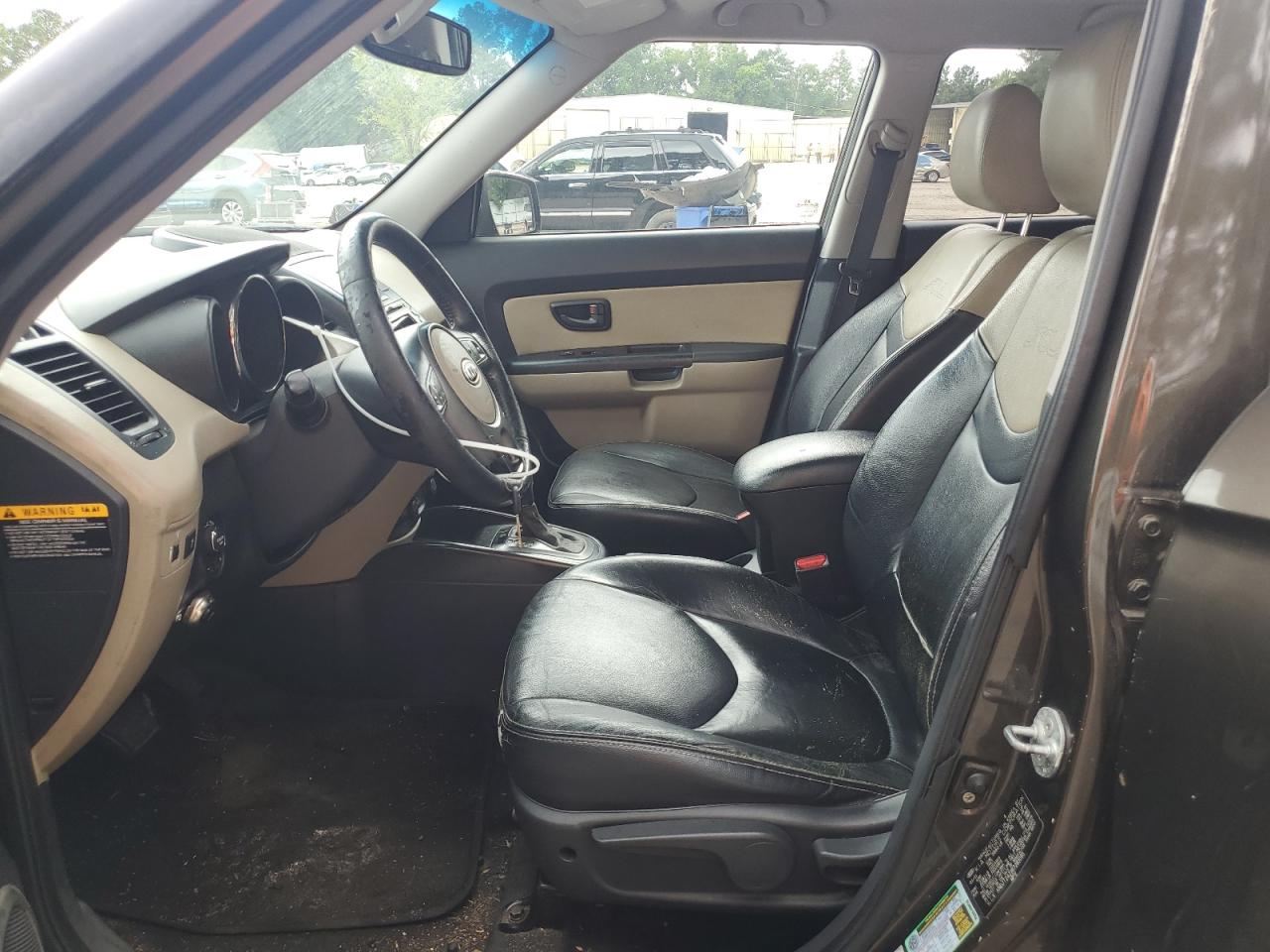 2011 Kia Soul + VIN: KNDJT2A21B7281095 Lot: 64791394