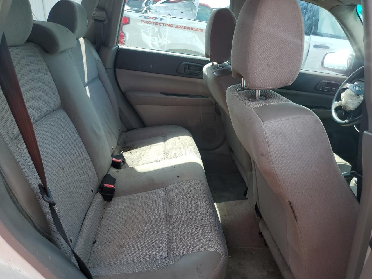 2004 Subaru Forester 2.5X VIN: JF1SG636X4H739431 Lot: 64076064