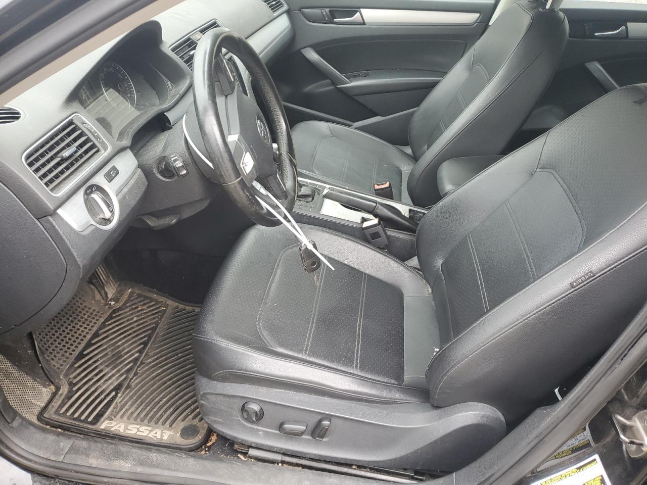 2013 Volkswagen Passat Se VIN: 1VWBP7A32DC072700 Lot: 63192574