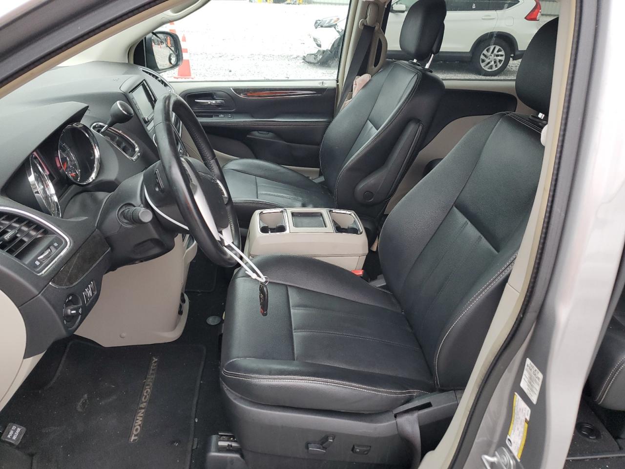 2016 Chrysler Town & Country Touring VIN: 2C4RC1BG2GR297481 Lot: 63585964