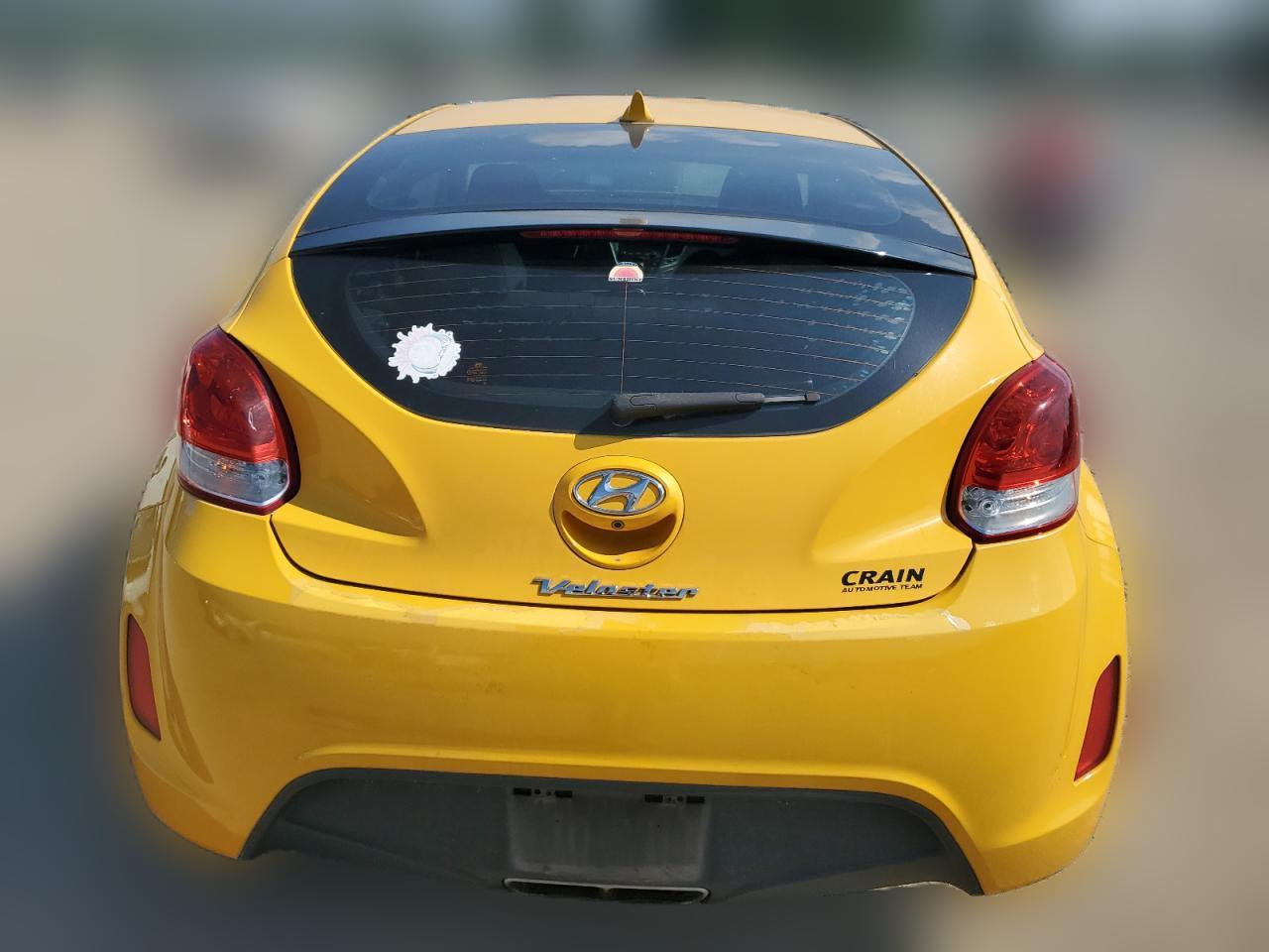 2016 Hyundai Veloster VIN: KMHTC6AD2GU281841 Lot: 61691534