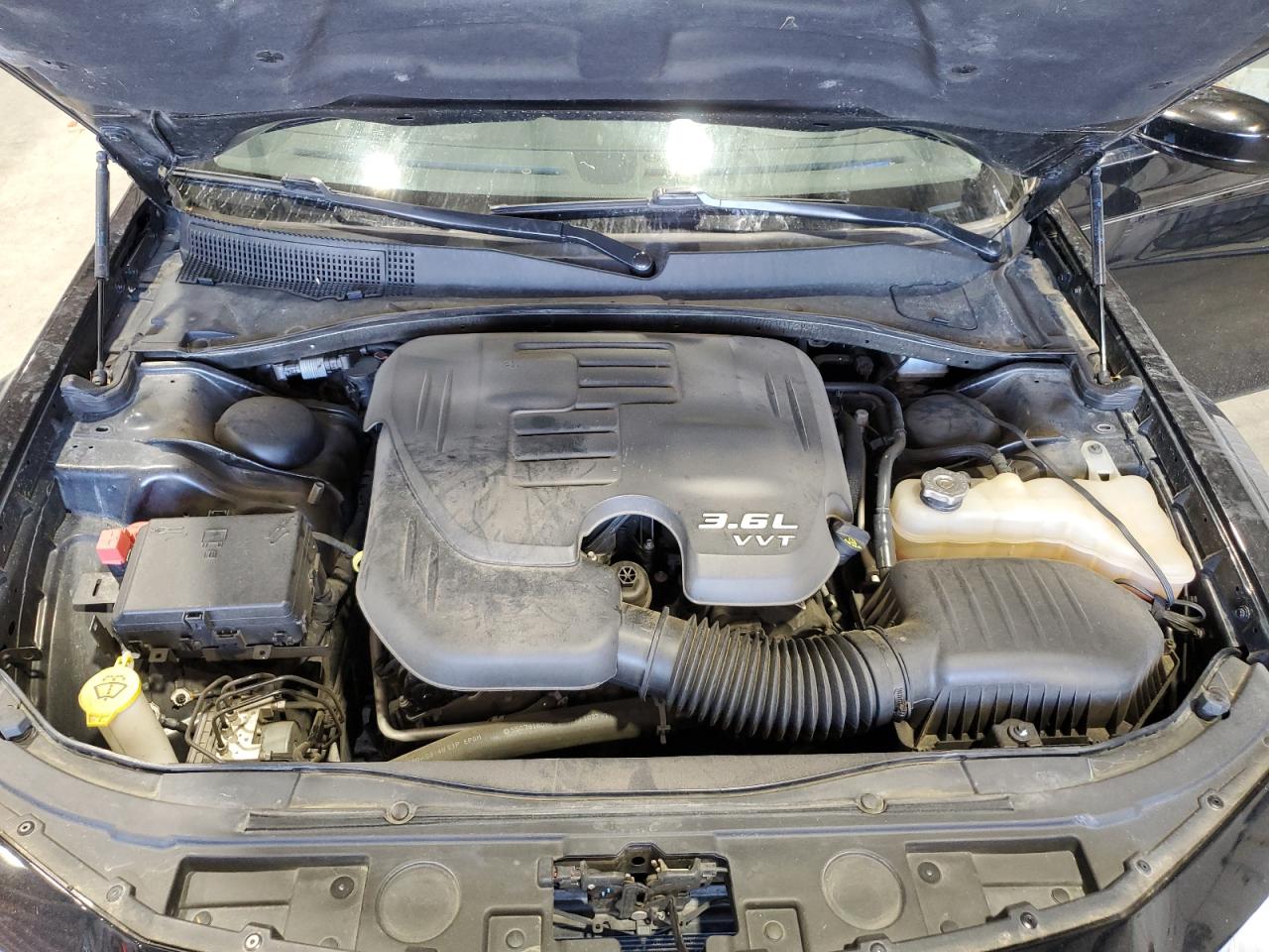 2017 Chrysler 300 Limited VIN: 2C3CCAAG5HH621588 Lot: 61732554