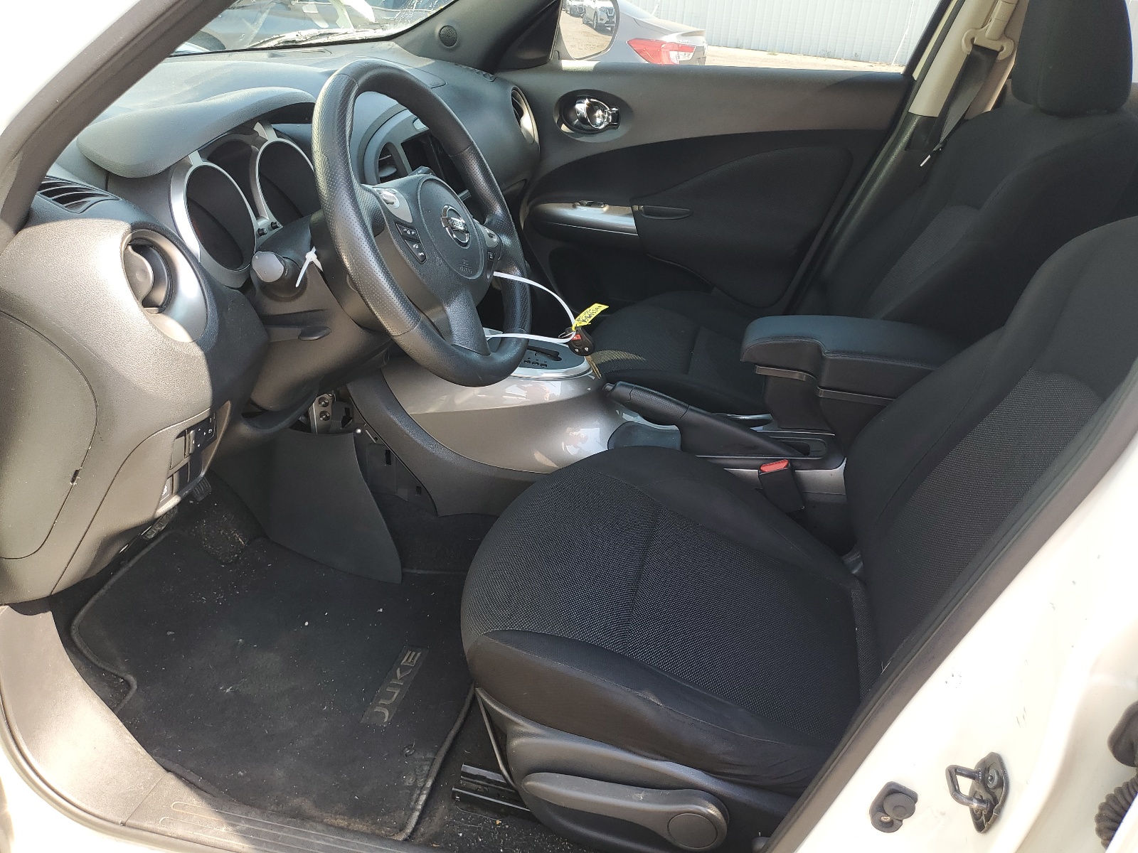 2012 Nissan Juke S vin: JN8AF5MR0CT112068