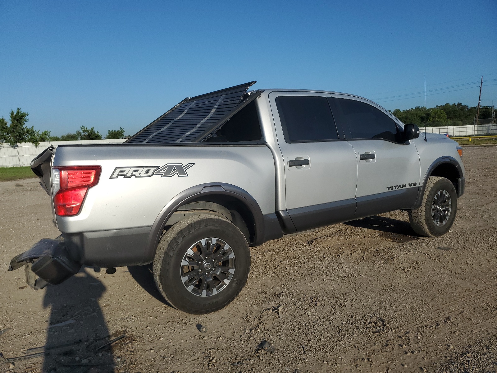 1N6AA1E53KN531885 2019 Nissan Titan Sv