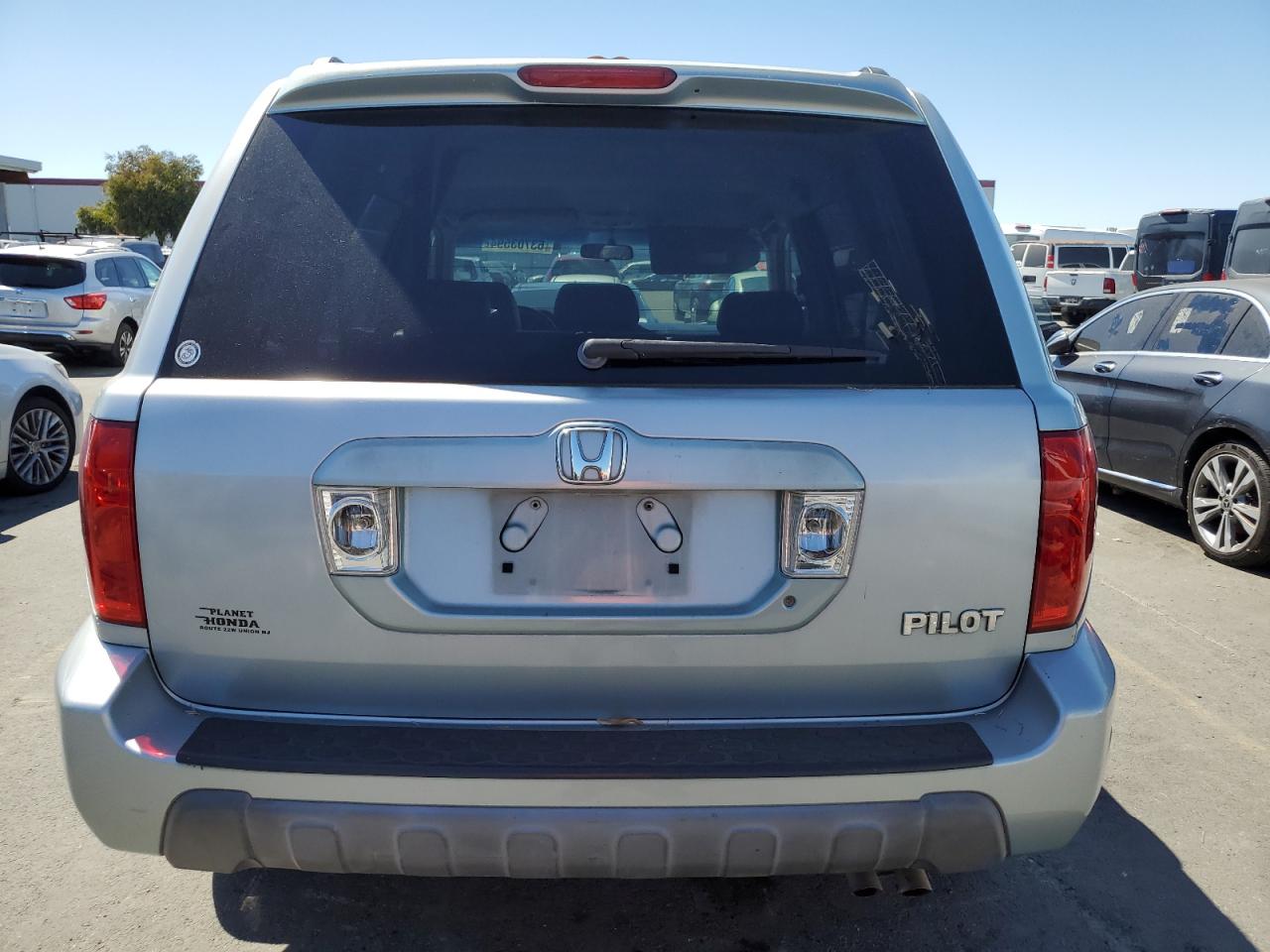 2003 Honda Pilot Exl VIN: 2HKYF18553H616811 Lot: 63703594