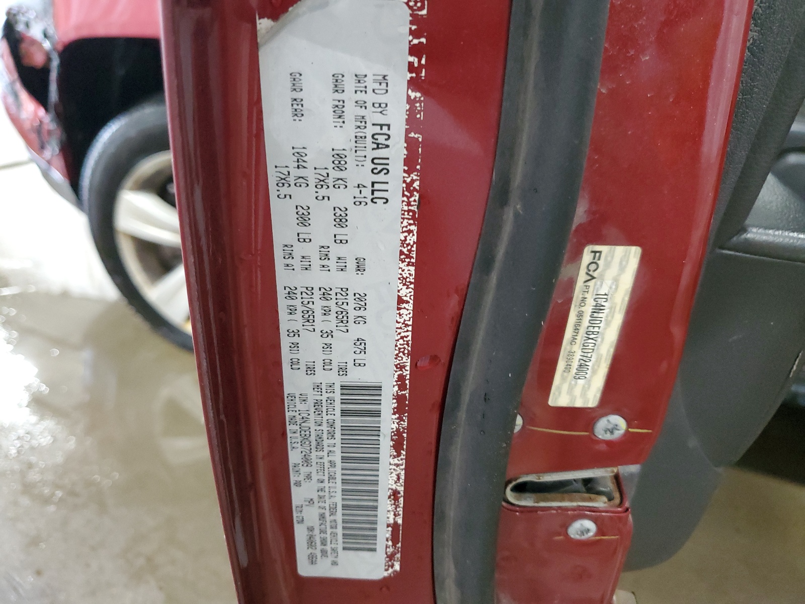 1C4NJDEBXGD724009 2016 Jeep Compass Latitude