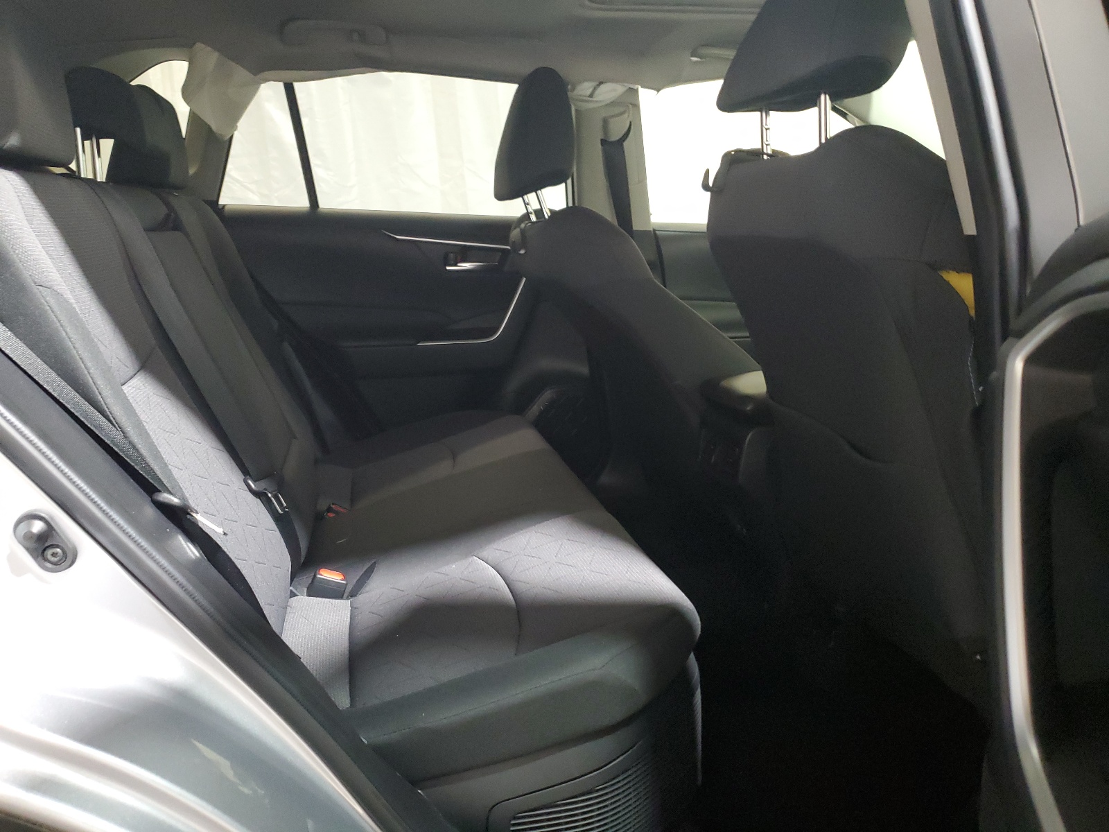 JTMRWRFV1MD119154 2021 Toyota Rav4 Xle