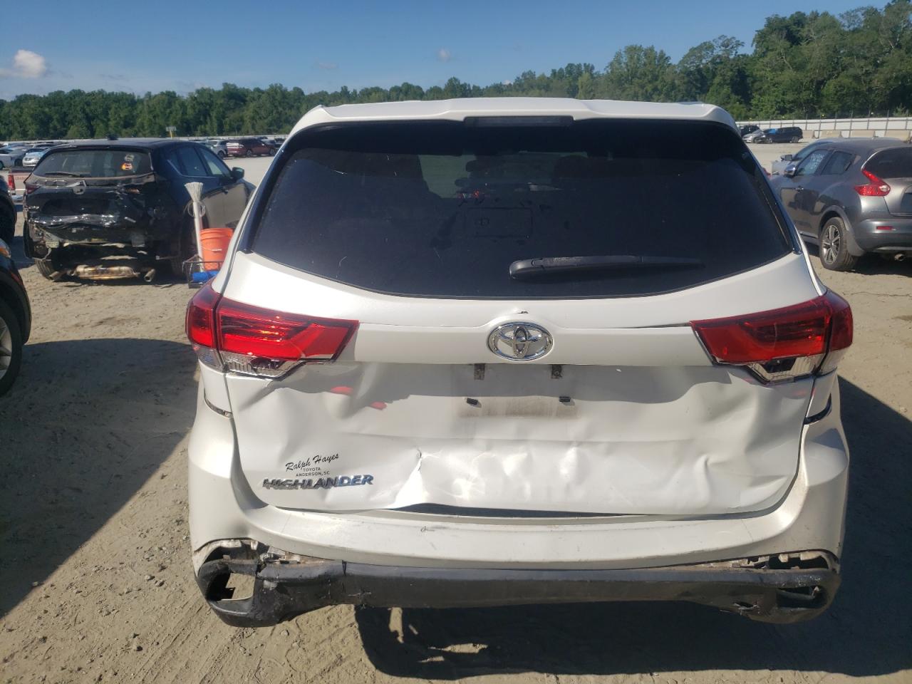 2017 Toyota Highlander Le VIN: 5TDZARFH0HS028217 Lot: 62036824