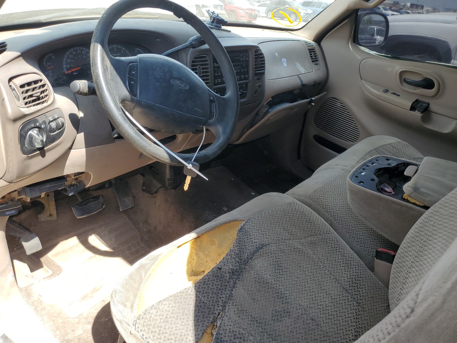 1FTRX17W4XKB47746 1999 Ford F150