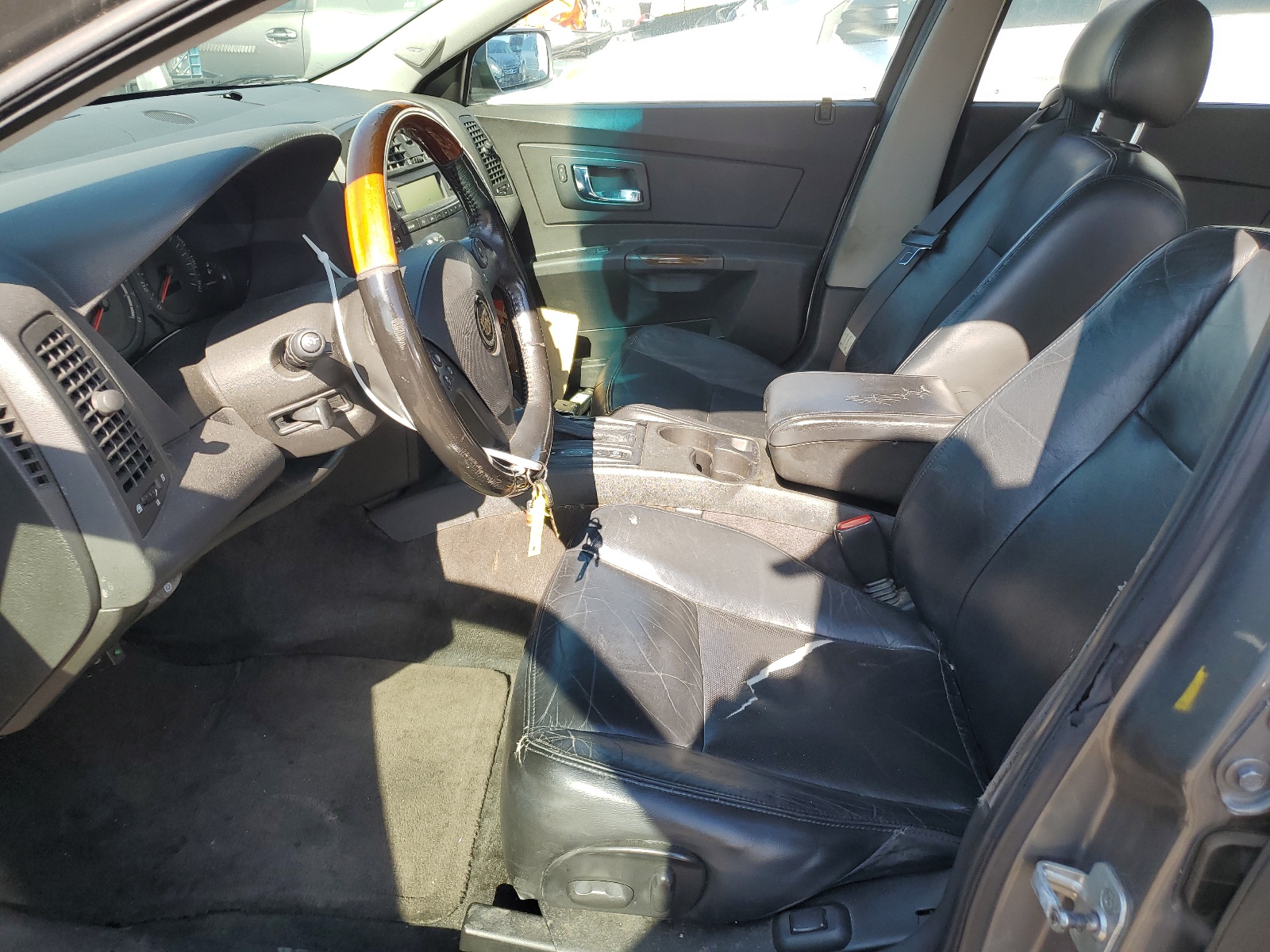 1G6DM577X40167352 2004 Cadillac Cts