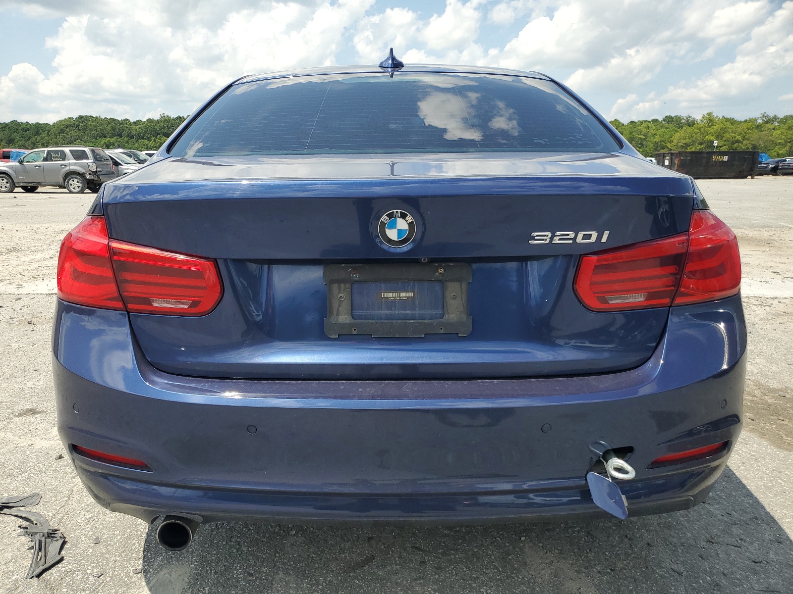 WBA8A9C54HK620052 2017 BMW 320 I