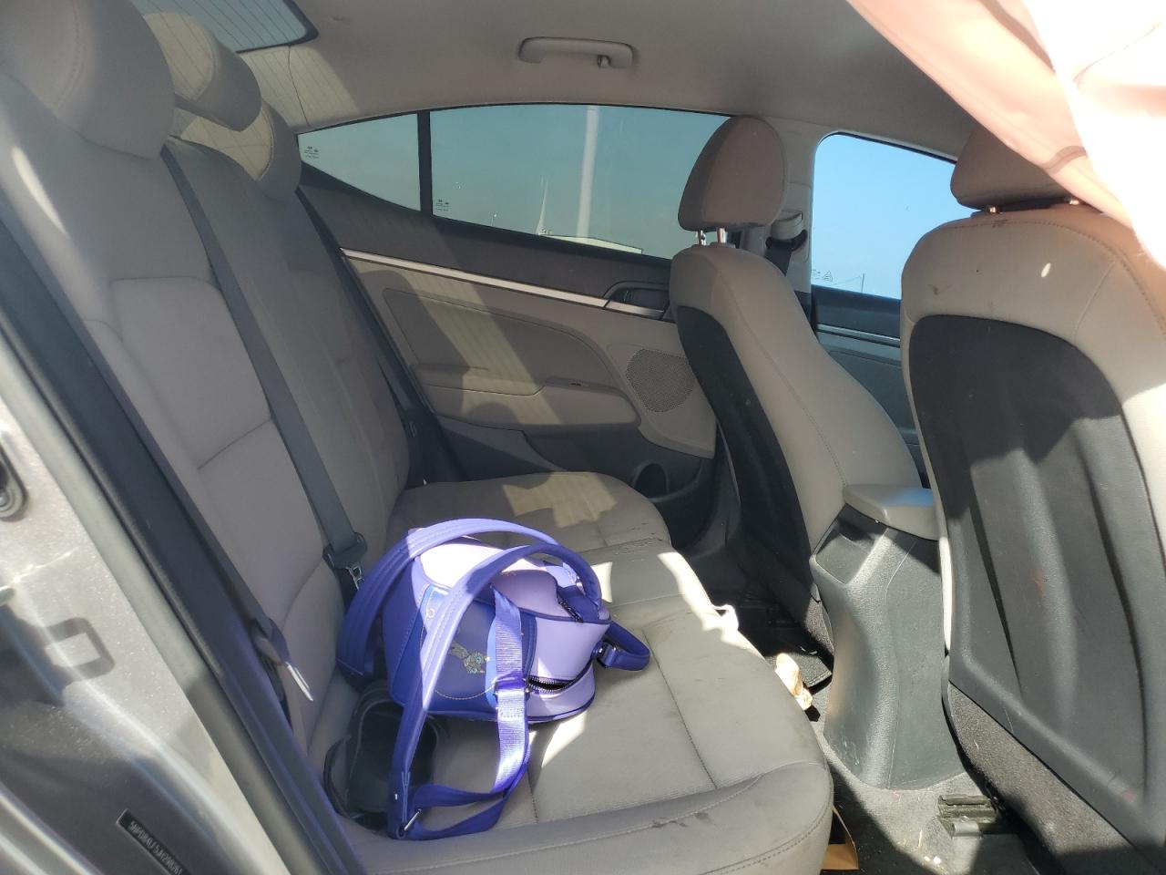 2018 Hyundai Elantra Sel VIN: 5NPD84LF5JH298261 Lot: 61700804