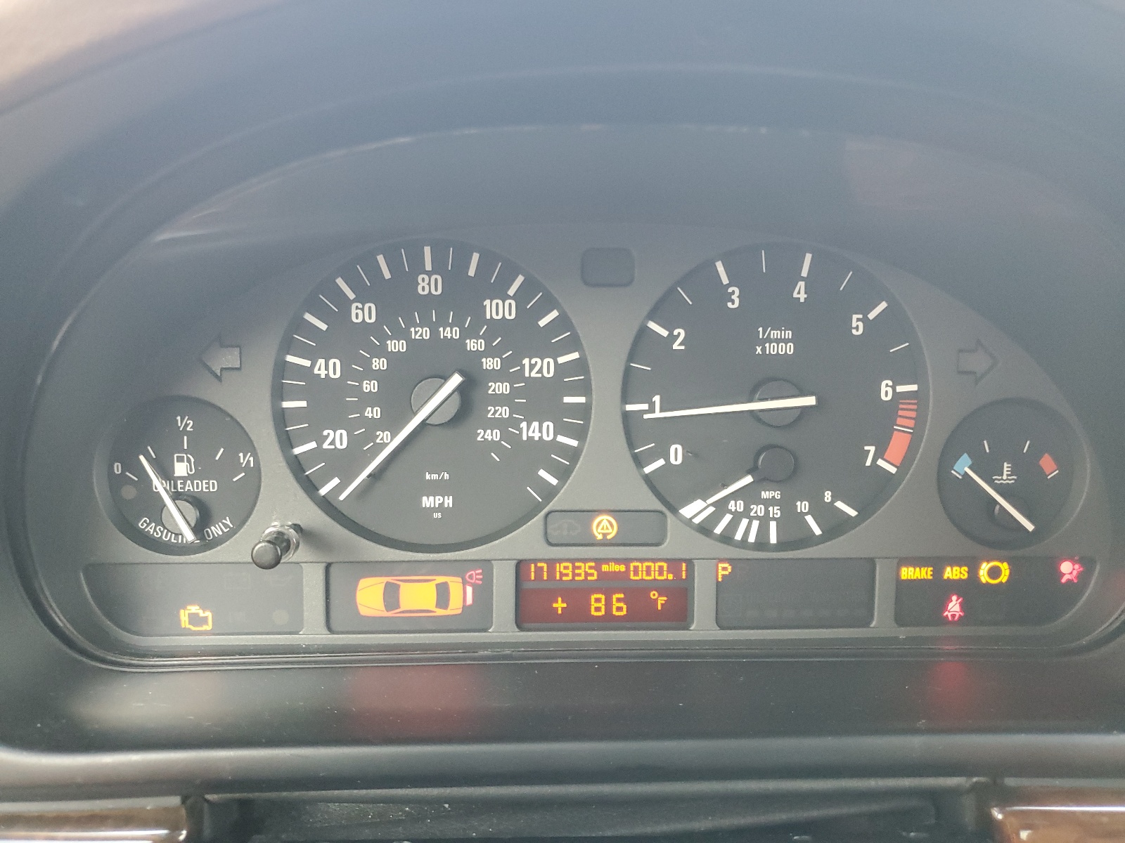 WBADM6347YGU08180 2000 BMW 528 I Automatic