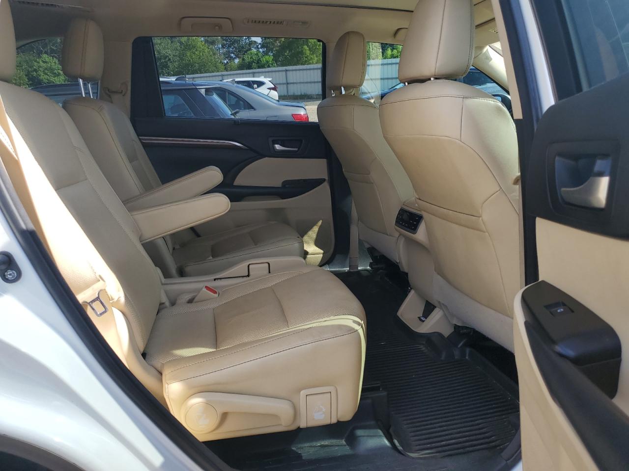 2018 Toyota Highlander Hybrid Limited VIN: 5TDDGRFH2JS047222 Lot: 64394624